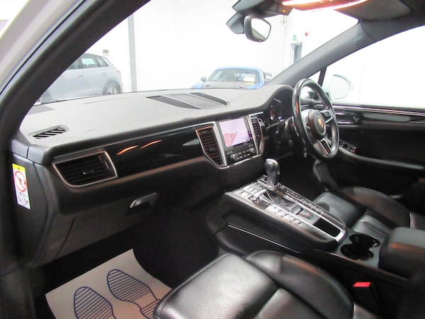 Used Porsche Macan 2018 for sale - 75477820: Photo 20