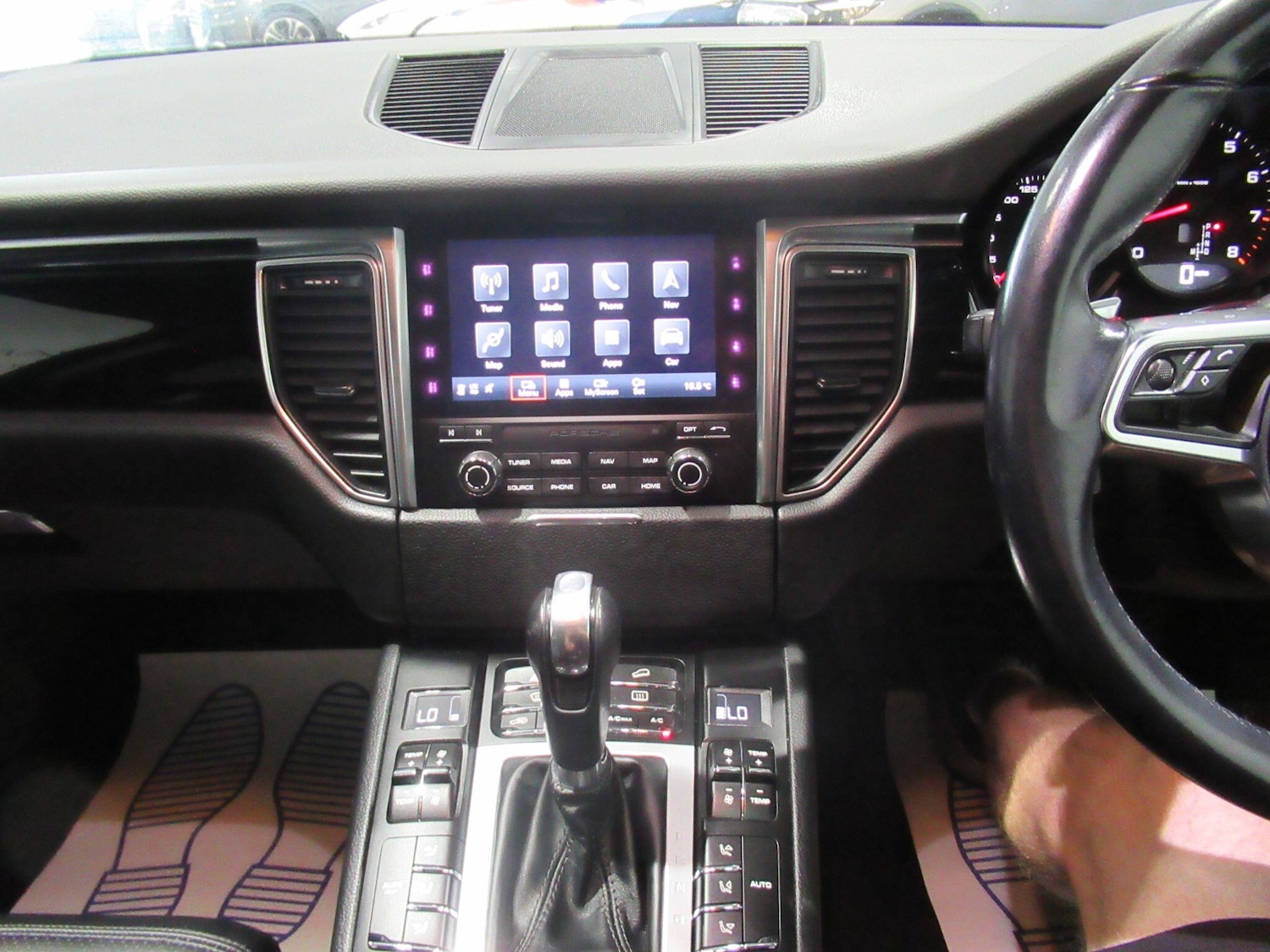 Vehicle 44