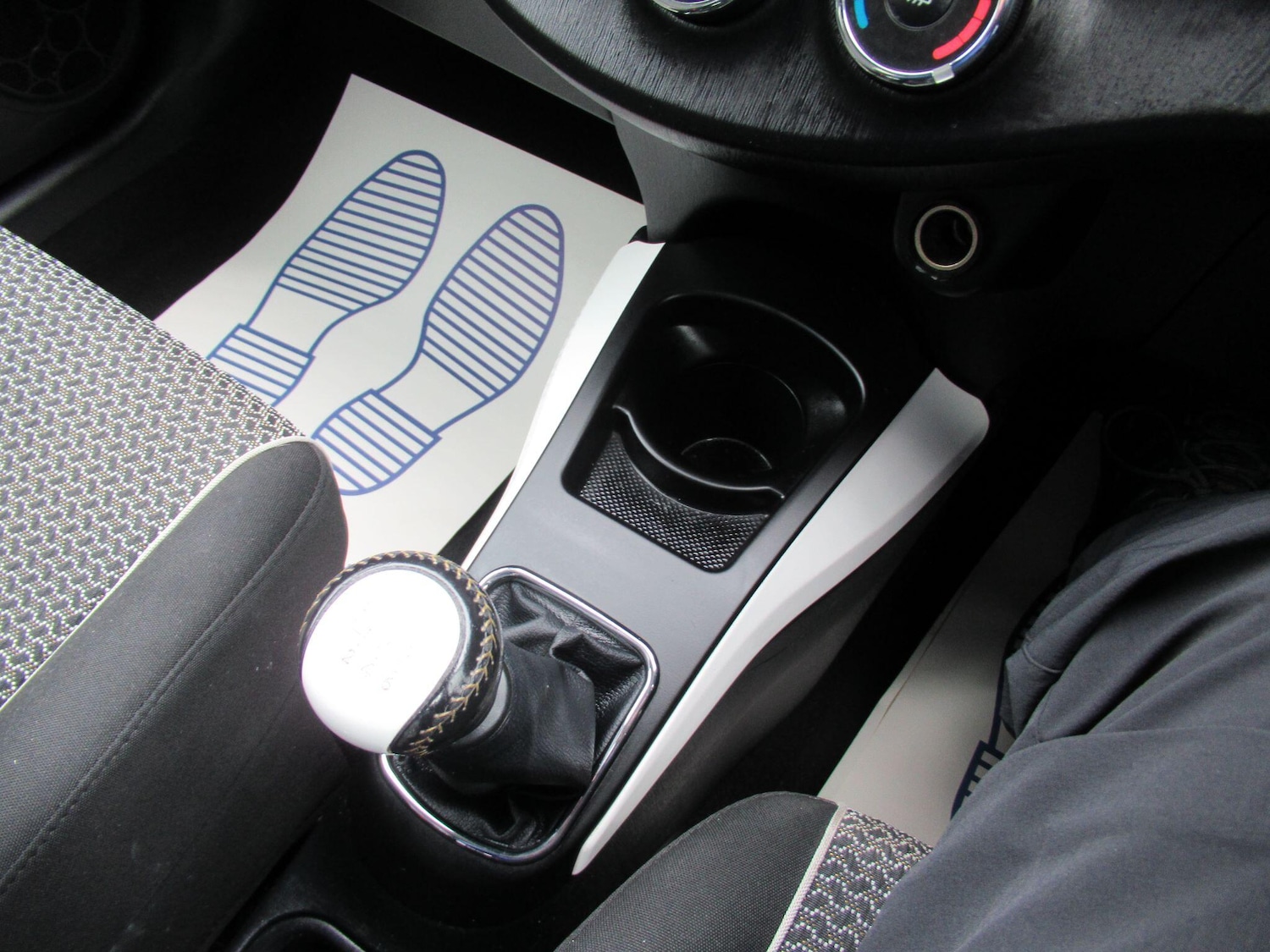 Used Toyota Yaris for sale - 77958491: Photo 29