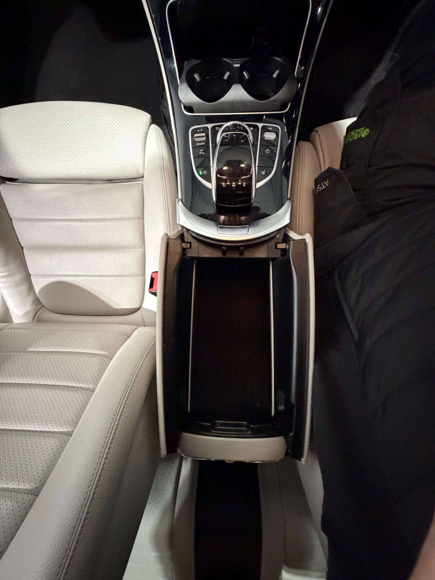 Used Mercedes-Benz C Class 2016 for sale - 77704724: Photo 9