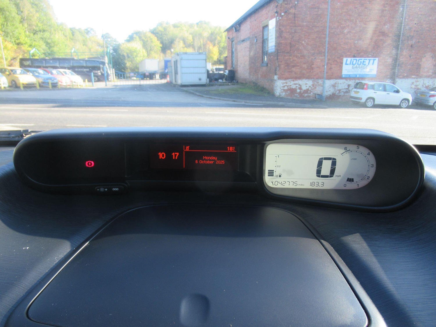 Used Citroen C3 Picasso 2013 for sale - 76042584: Photo 27
