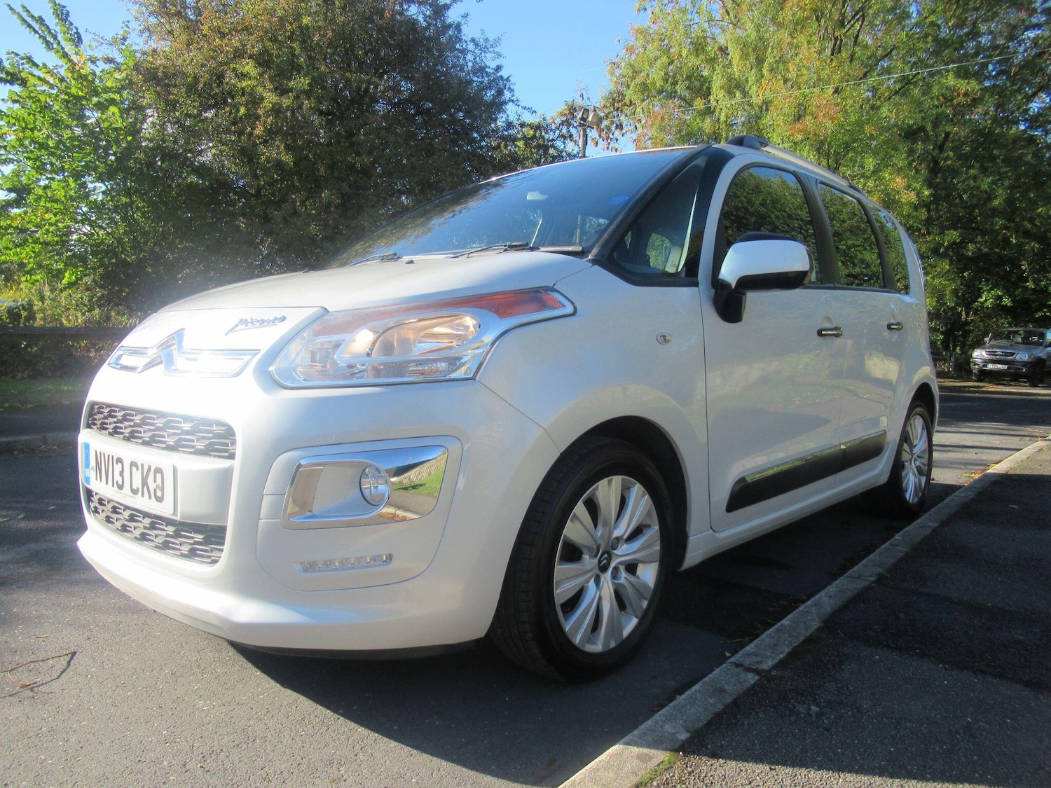 Used Citroen C3 Picasso 2013 for sale - 76042584: Photo 8