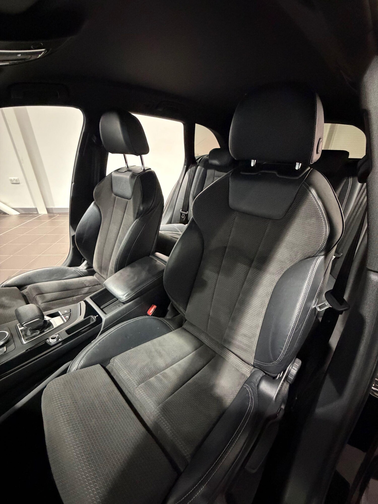 Used Audi A4 2019 for sale - 77387108: Photo 32