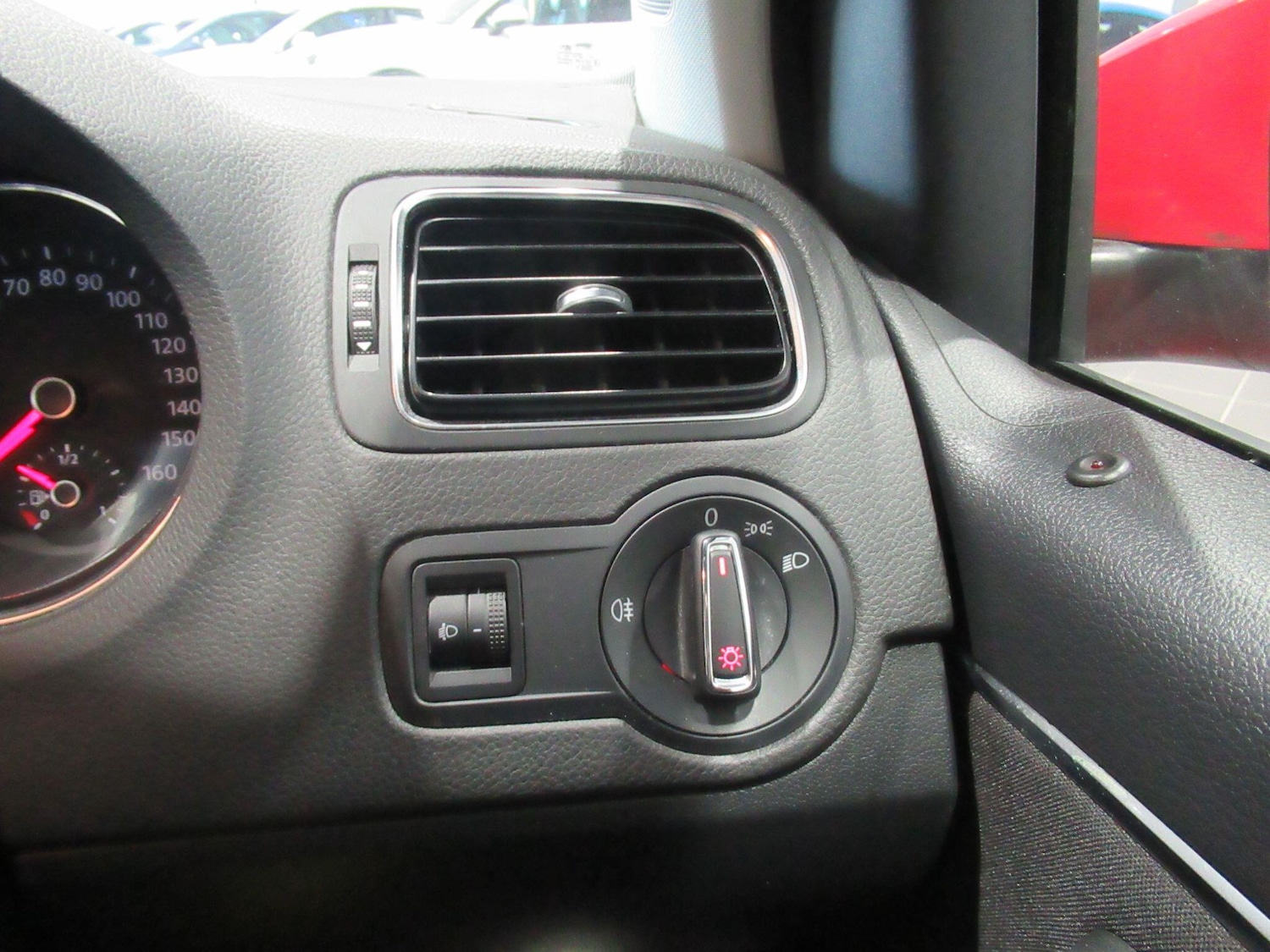 Used Volkswagen Polo 2014 for sale - 76123088: Photo 29