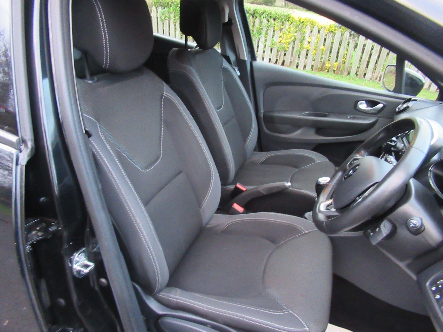 Used Renault Clio 2025 for sale - 77016297: Photo 21