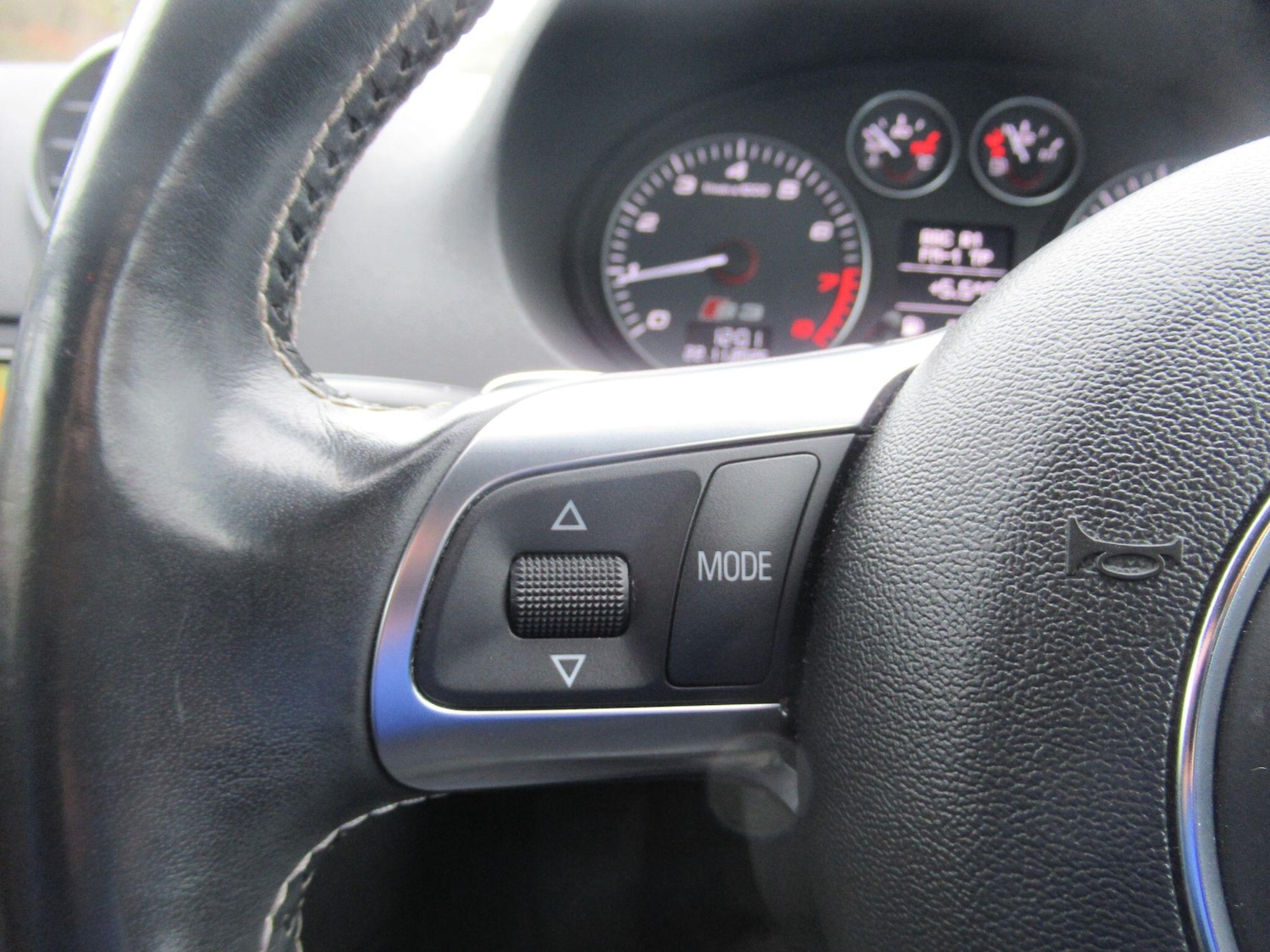 Used Audi A3 2011 for sale - 77957569: Photo 27