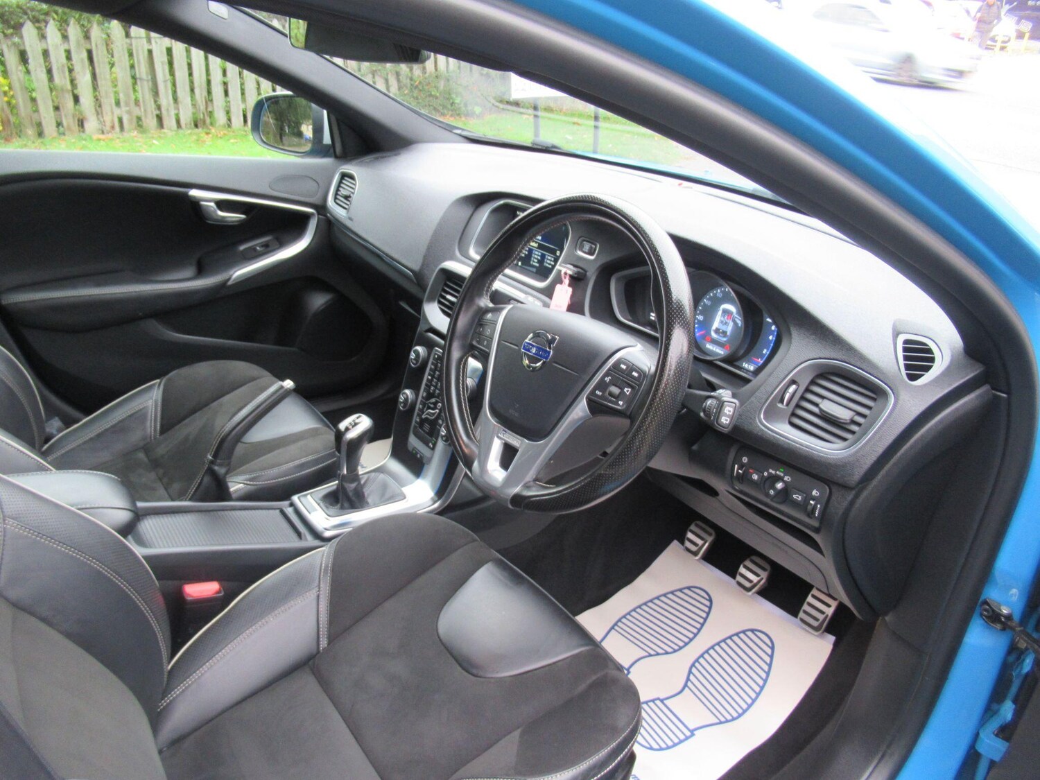 Used Volvo V40 2015 for sale - 76239350: Photo 20