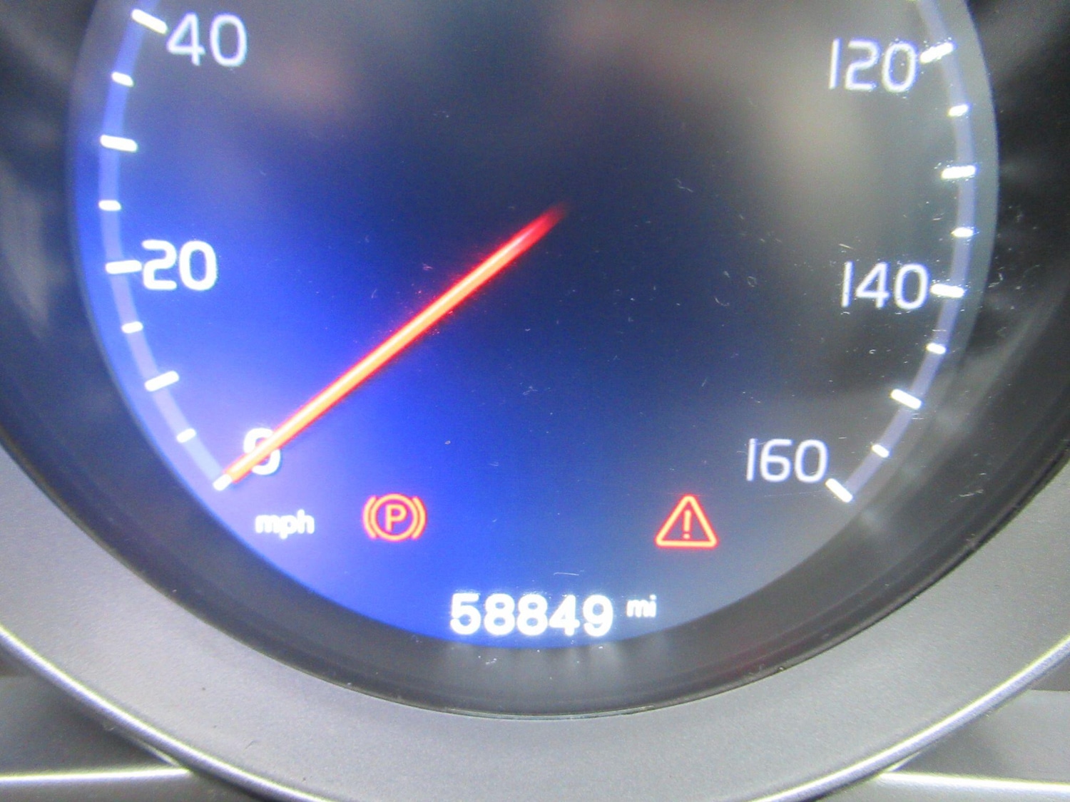 Used Volvo V40 2015 for sale - 77958496: Photo 26