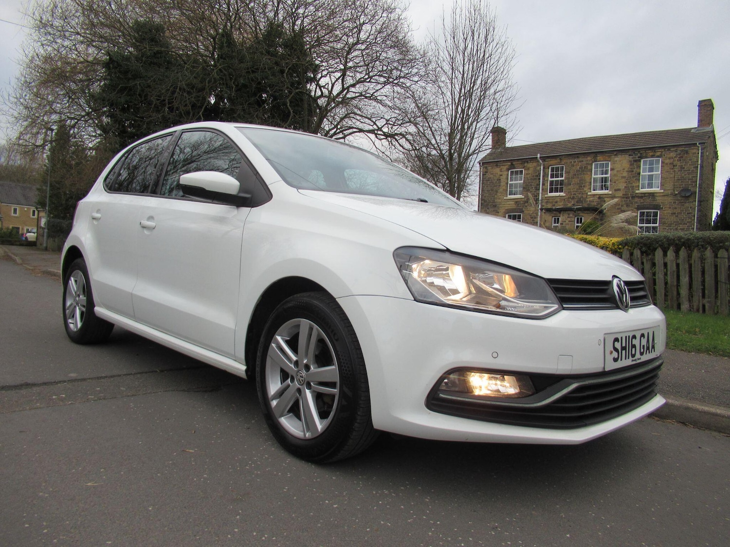 Used Volkswagen Polo for sale - 77958335: Photo 2