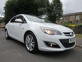 Used Vauxhall Astra 2012 for sale - 75657881: Photo