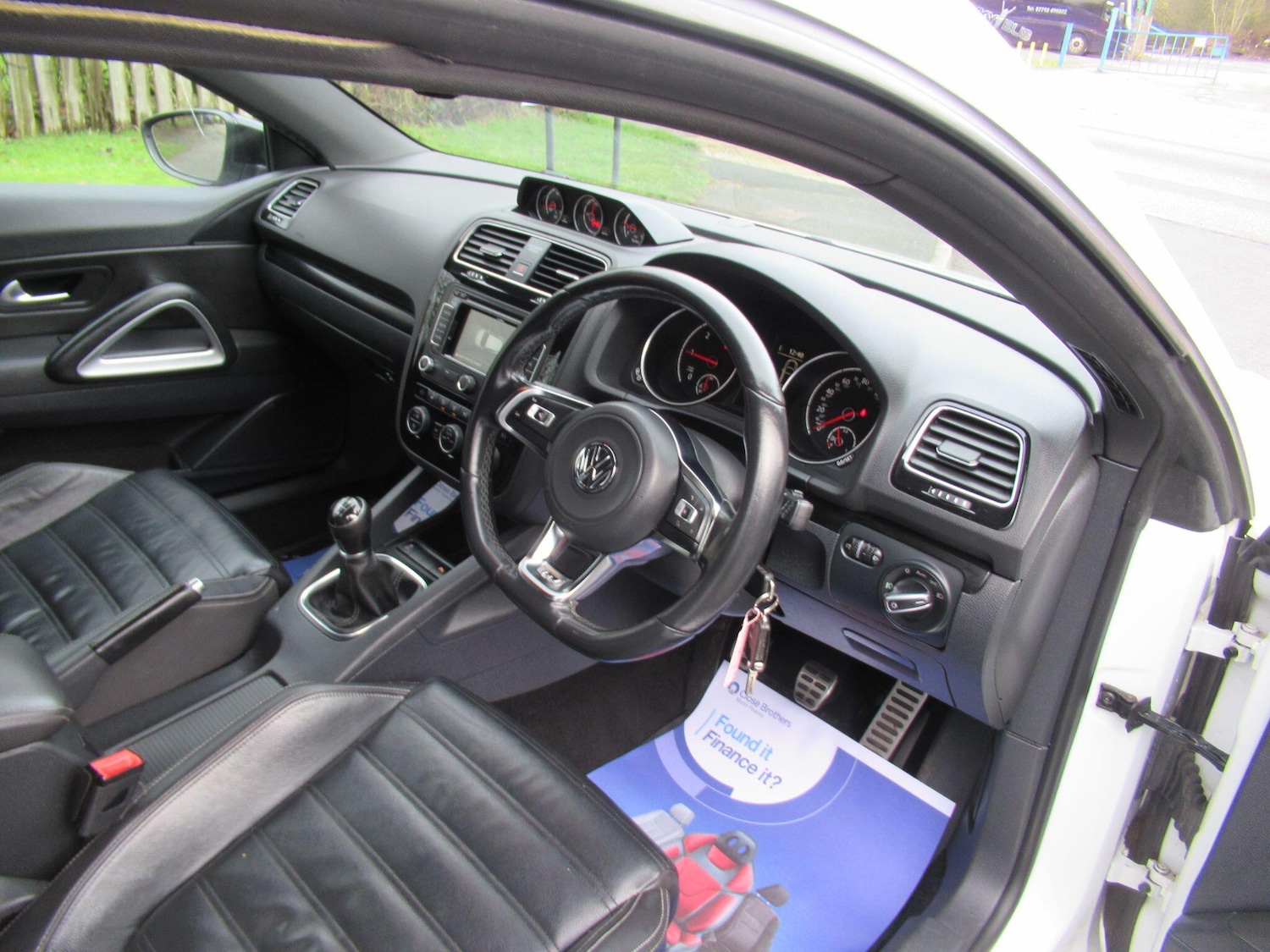 Used Volkswagen Scirocco 2015 for sale - 76975981: Photo 15