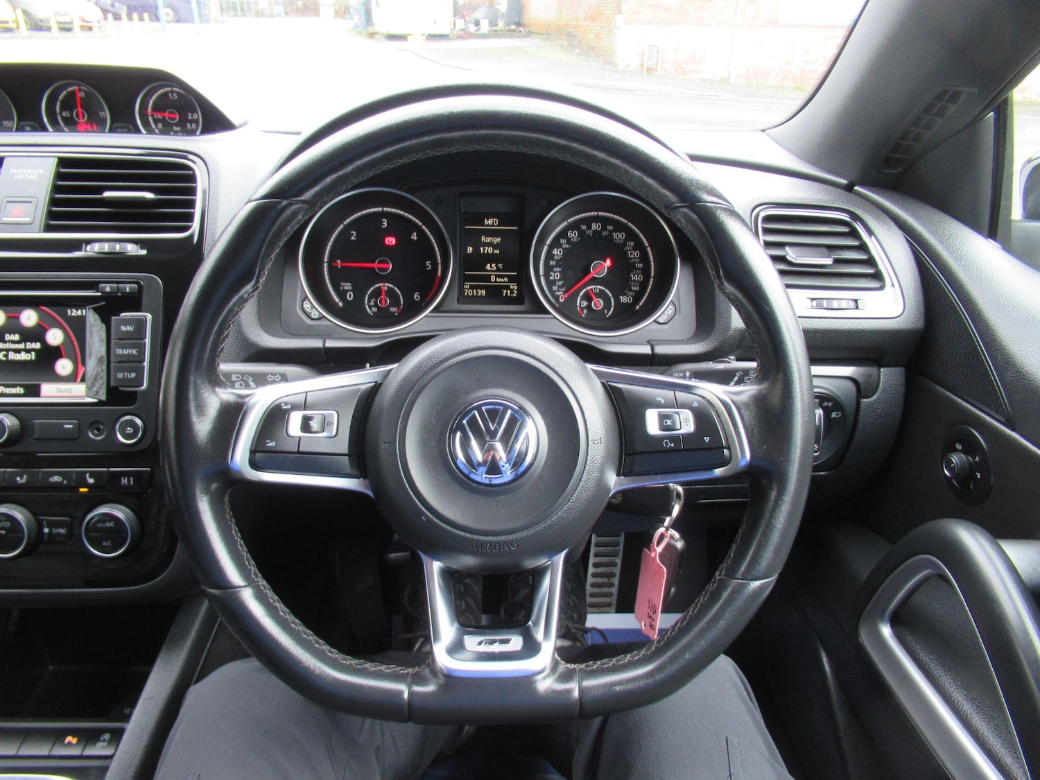 Used Volkswagen Scirocco 2015 for sale - 76975981: Photo 17