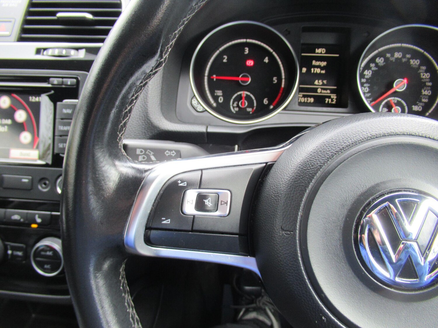 Used Volkswagen Scirocco 2015 for sale - 76975981: Photo 18