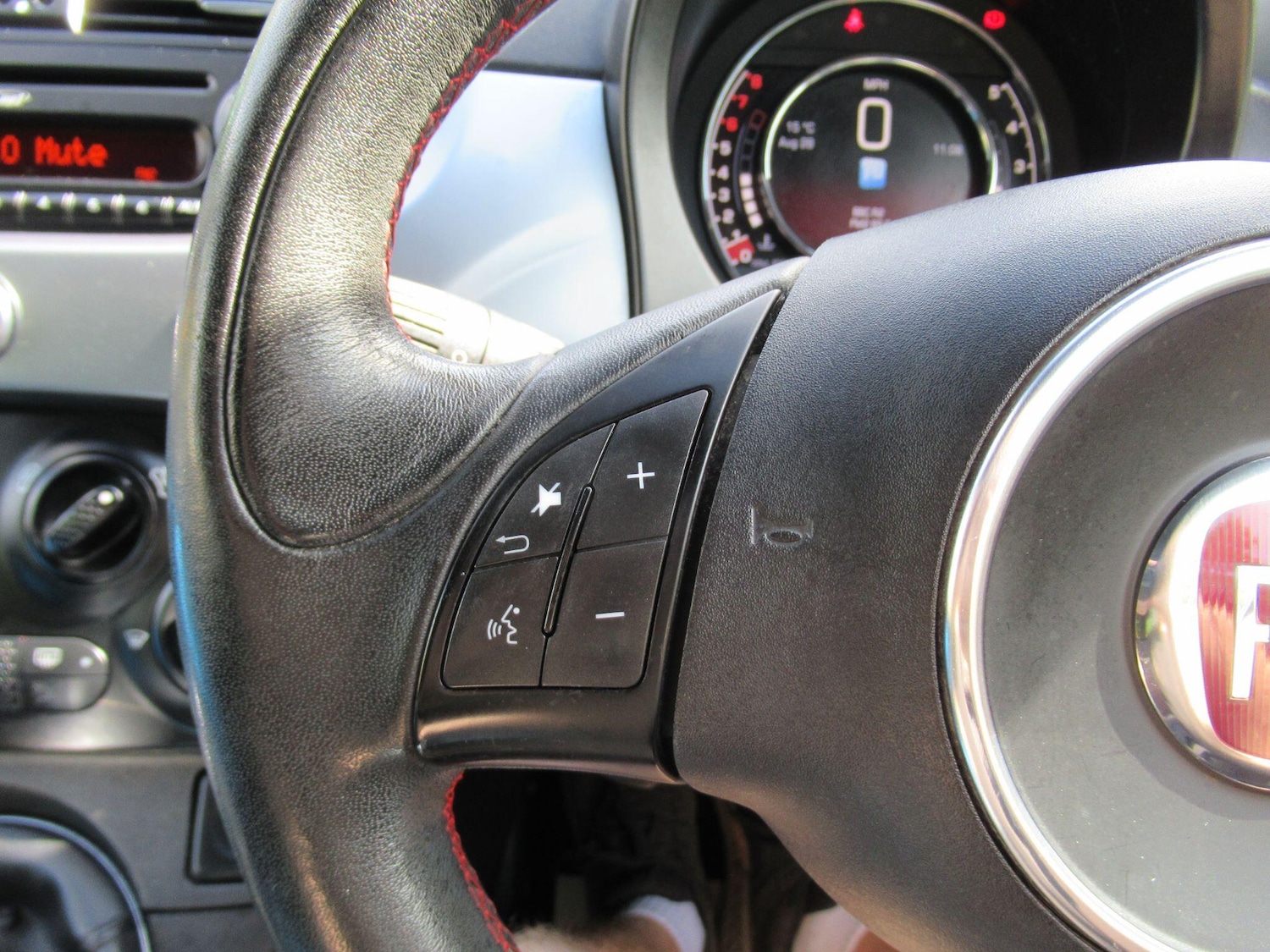 Used Fiat 500 2015 for sale - 76988624: Photo 23