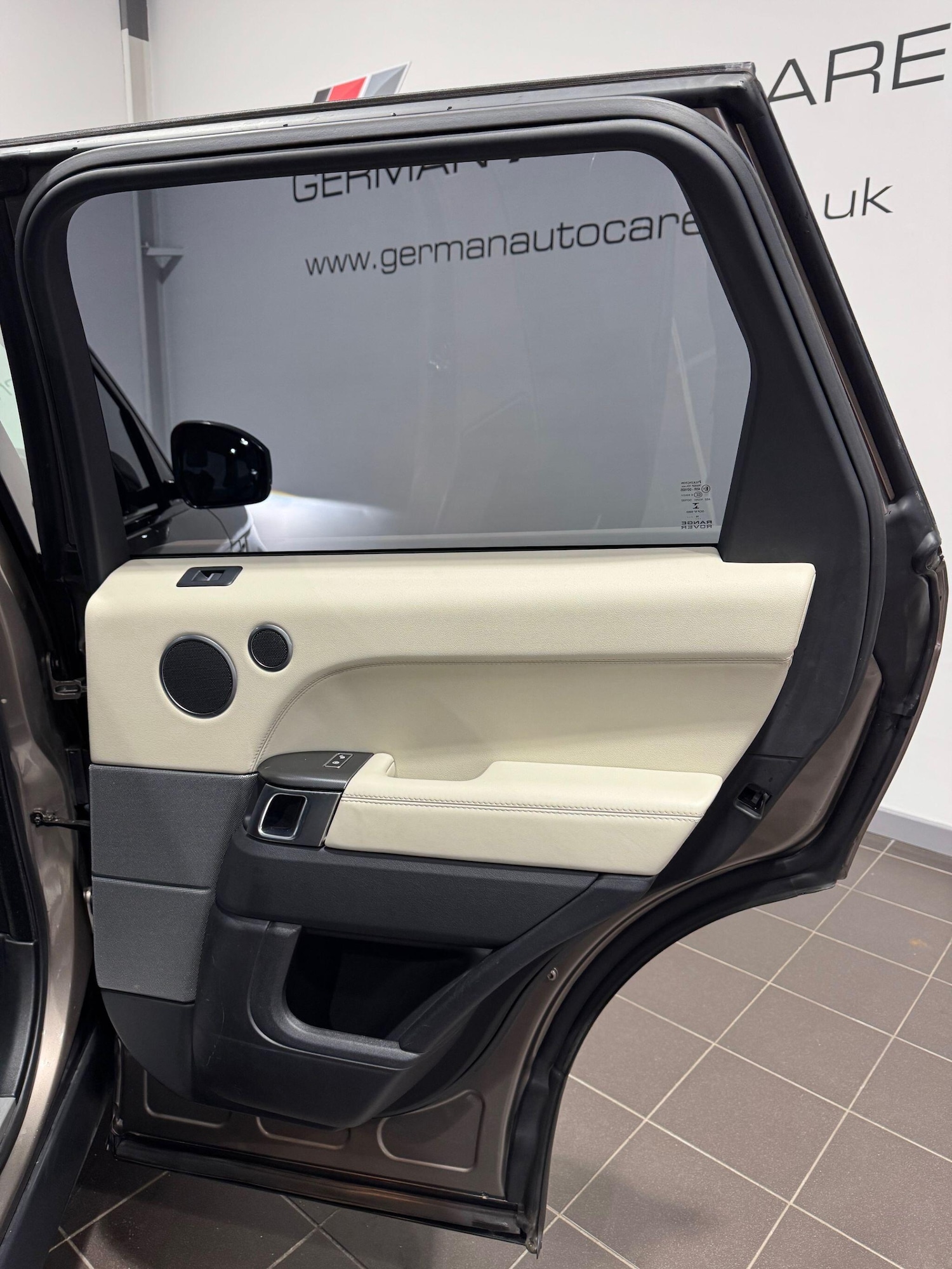 Used Land Rover Range Rover Sport 2017 for sale - 76865660: Photo 27