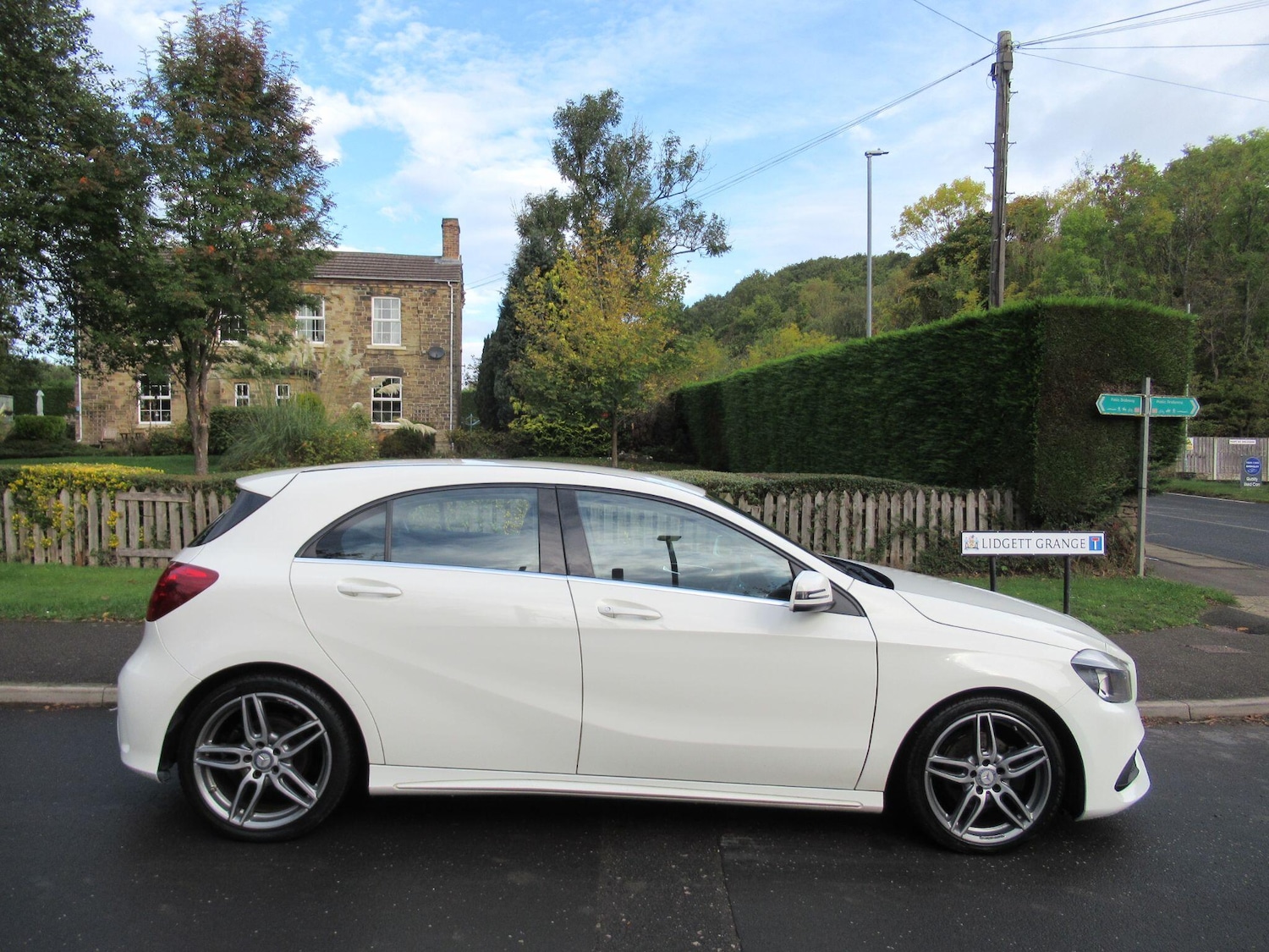 Used Mercedes-Benz A-Class 2017 for sale - 76988963: Photo 3