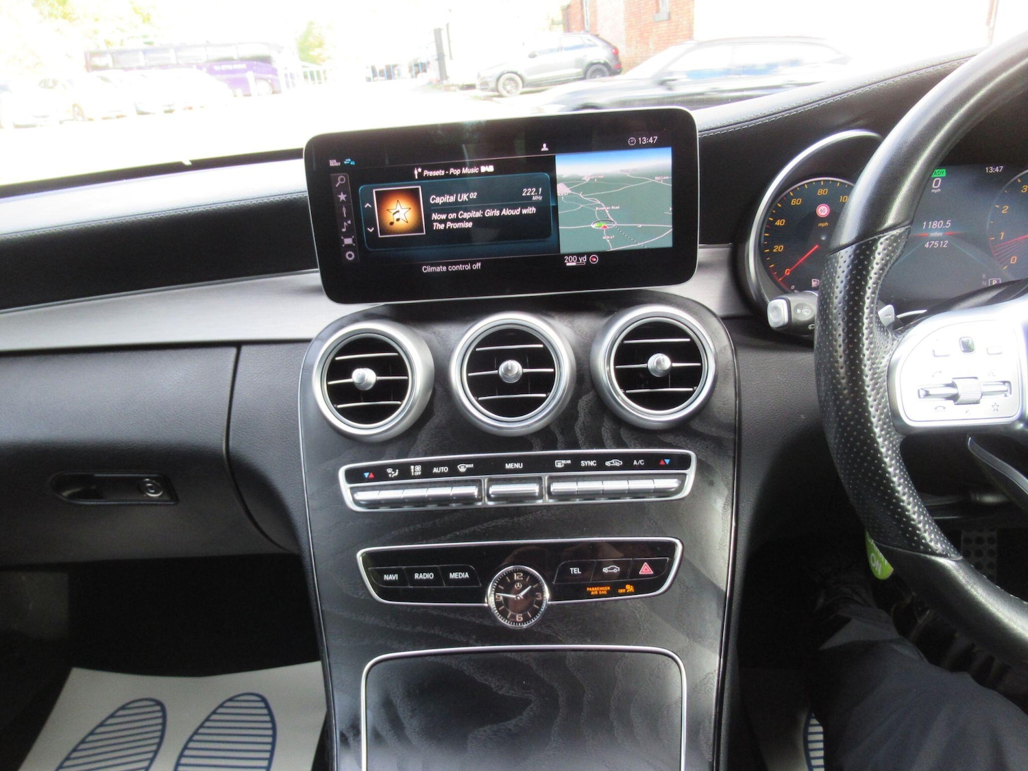 Used Mercedes-Benz C Class 2019 for sale - 76348939: Photo 32