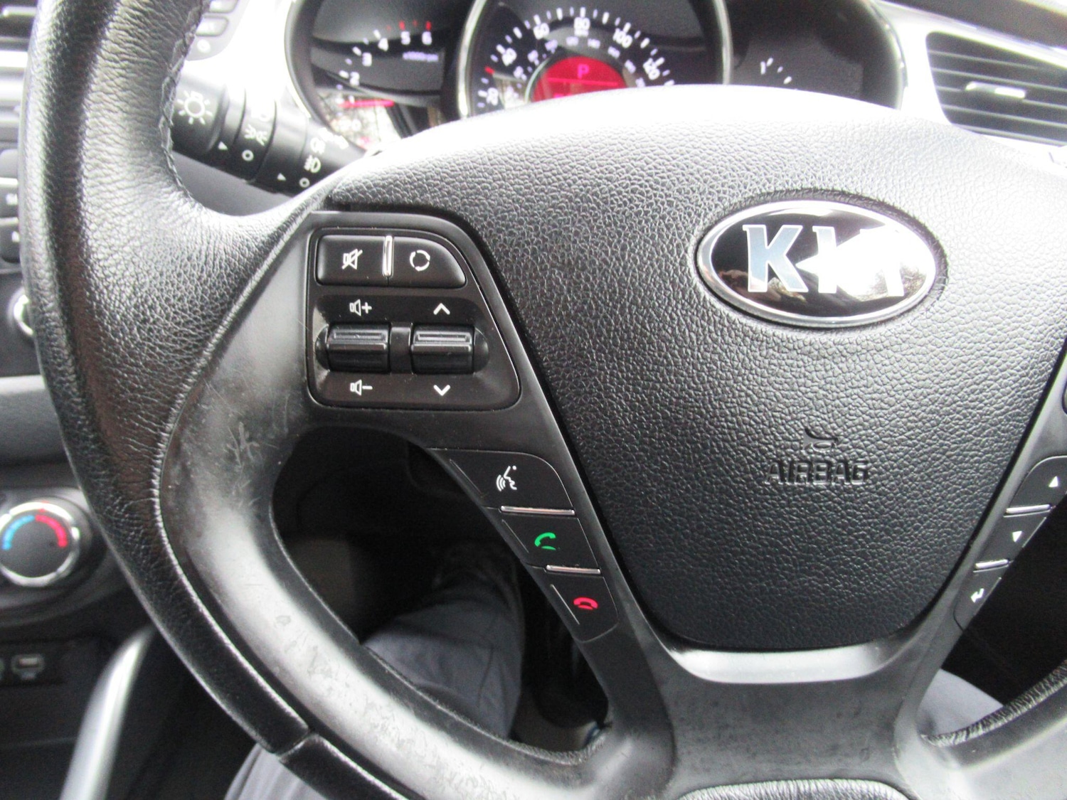 Used Kia Ceed 2015 for sale - 76499685: Photo 23