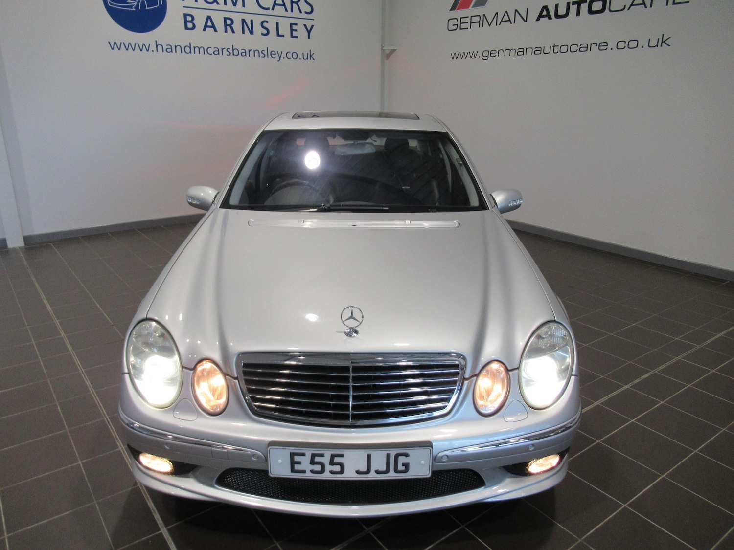 Used Mercedes-Benz E Class 2015 for sale - 76976718: Photo 5