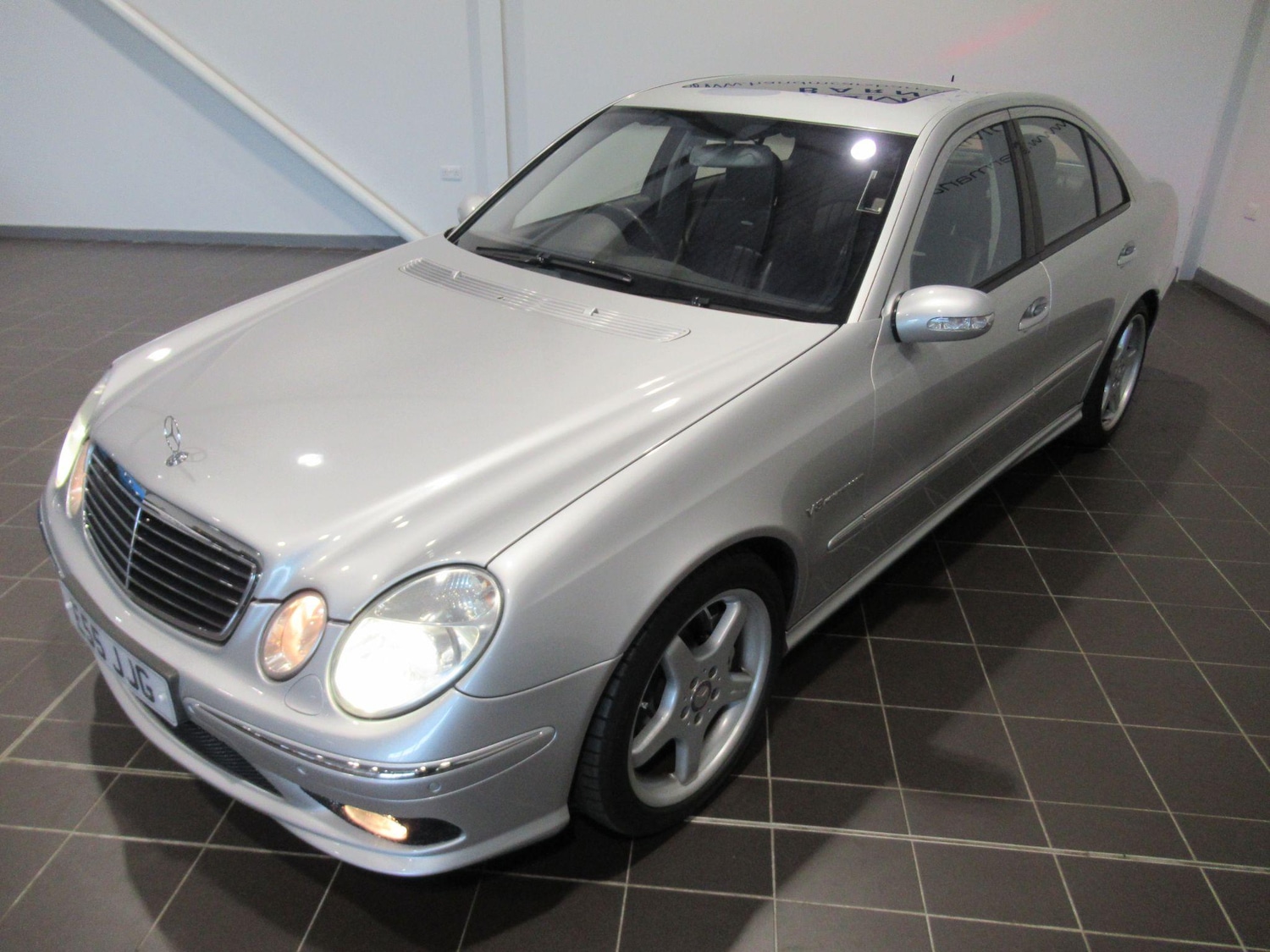 Used Mercedes-Benz E Class 2015 for sale - 76976718: Photo 8