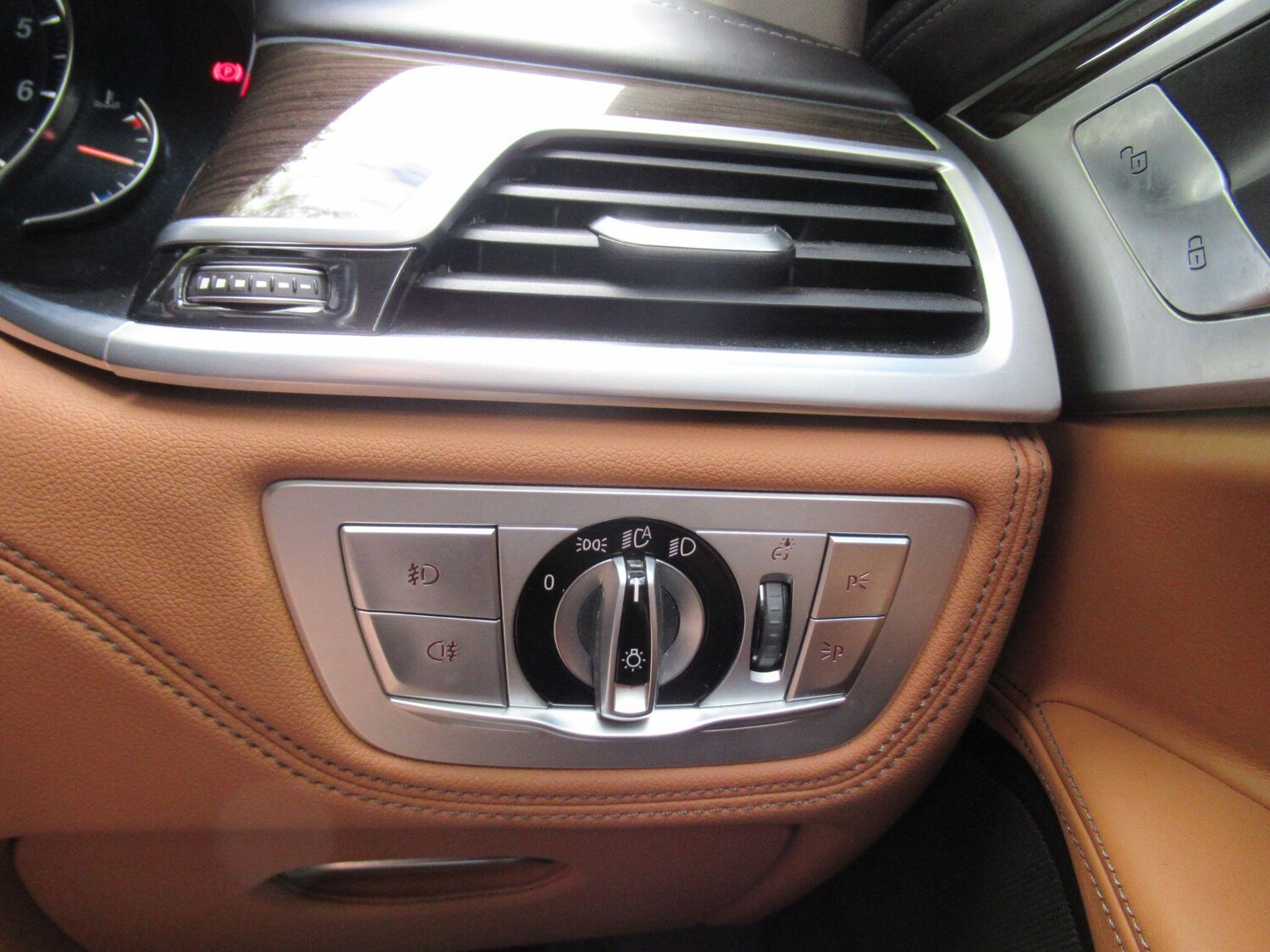 Used BMW 7 Series 2017 for sale - 77957187: Photo 43