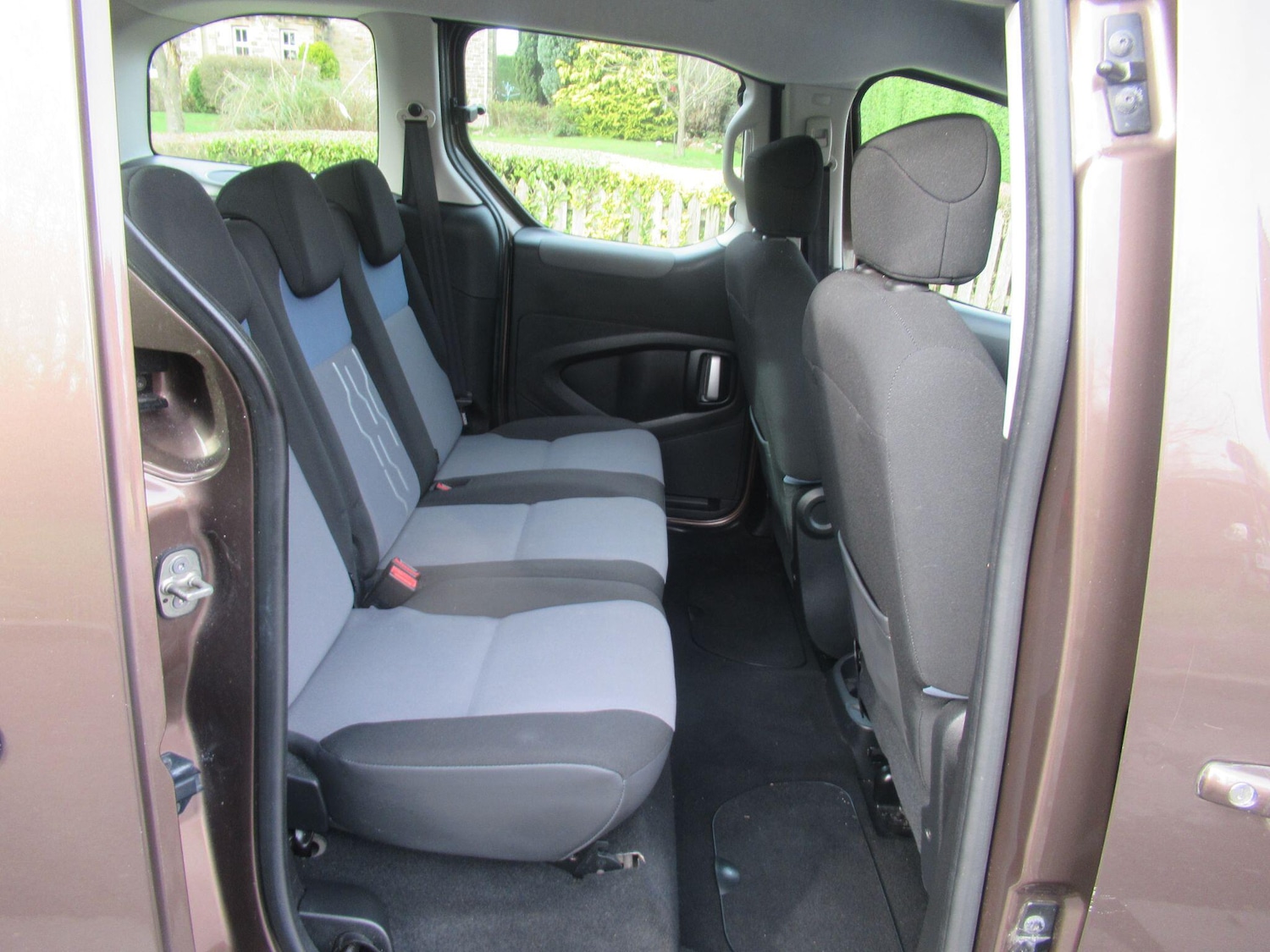 Used Peugeot Partner Tepee 2013 for sale - 77958128: Photo 21