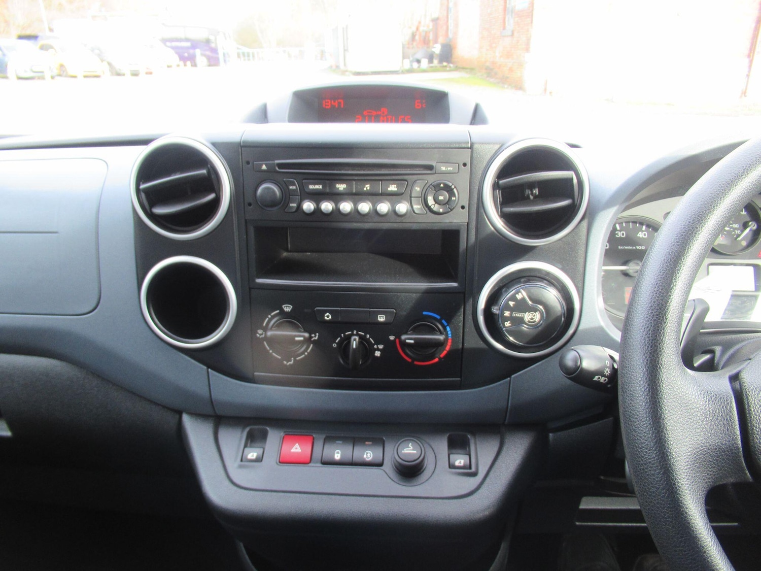 Used Peugeot Partner Tepee 2013 for sale - 77958128: Photo 27