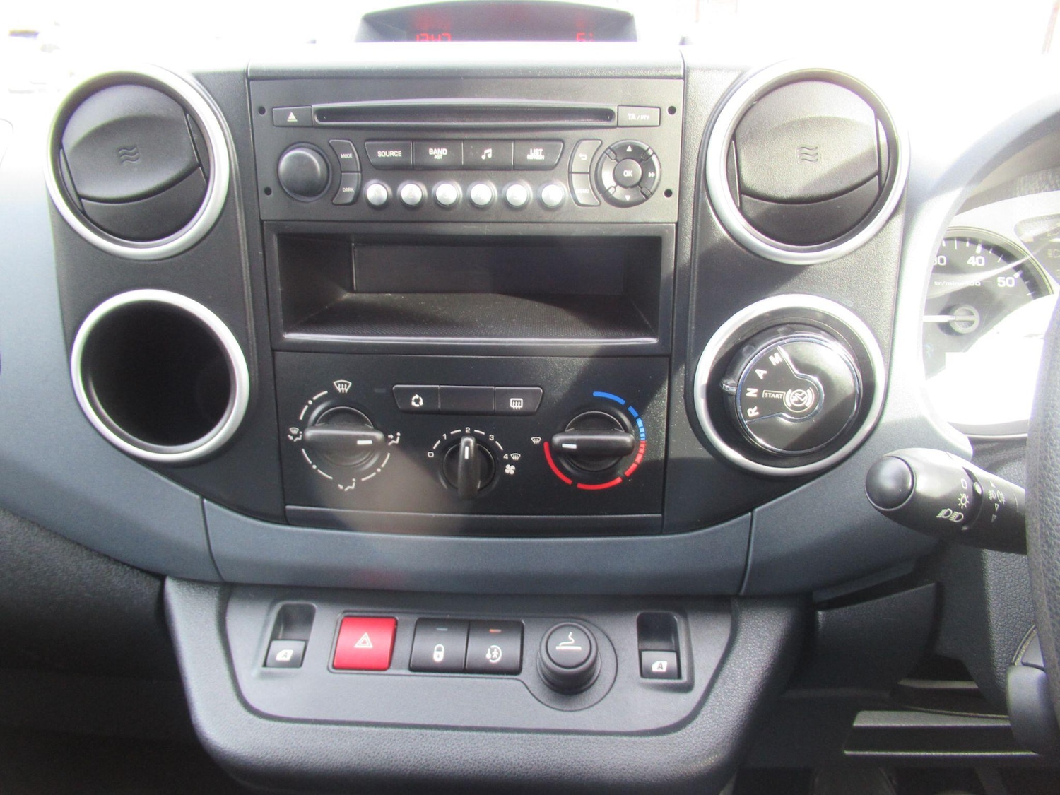 Used Peugeot Partner Tepee 2013 for sale - 77958128: Photo 29