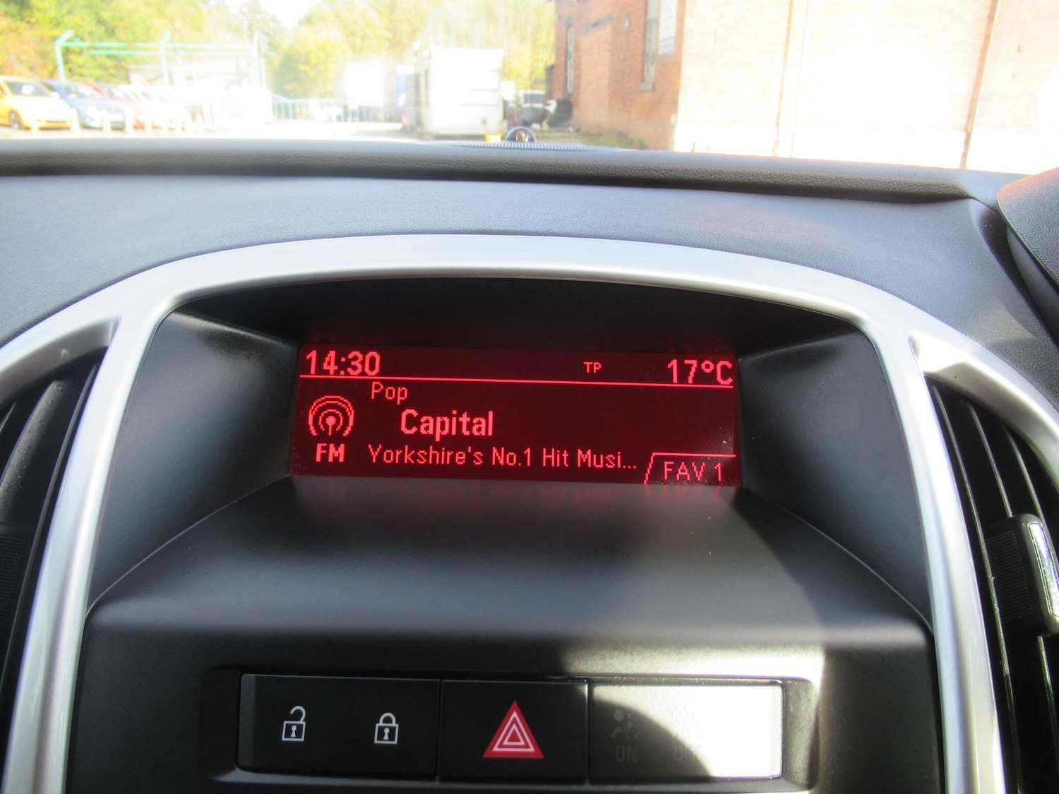 Used Vauxhall Astra for sale - 76995978: Photo 30