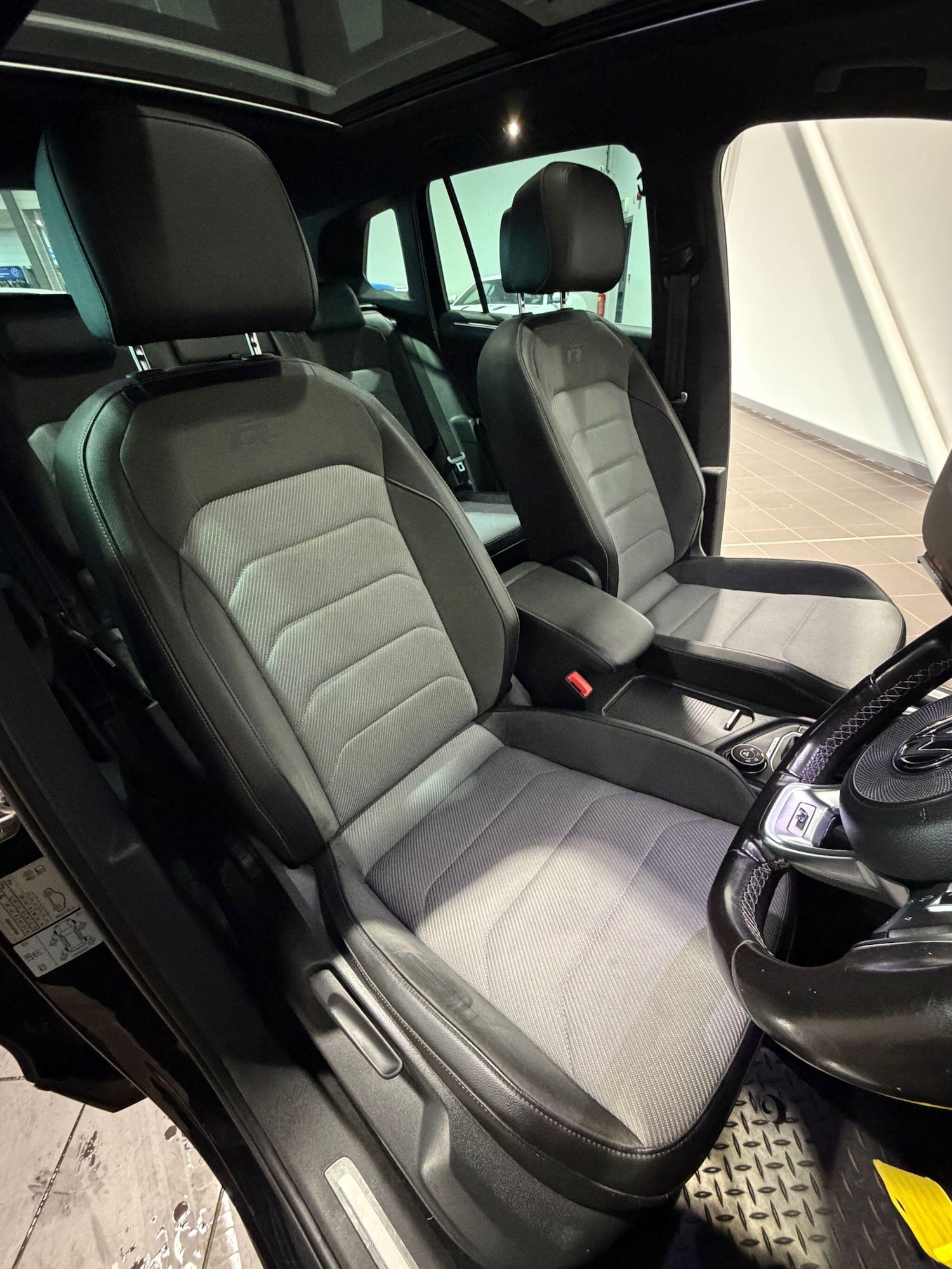 Used Volkswagen Tiguan for sale - 77705517: Photo 13