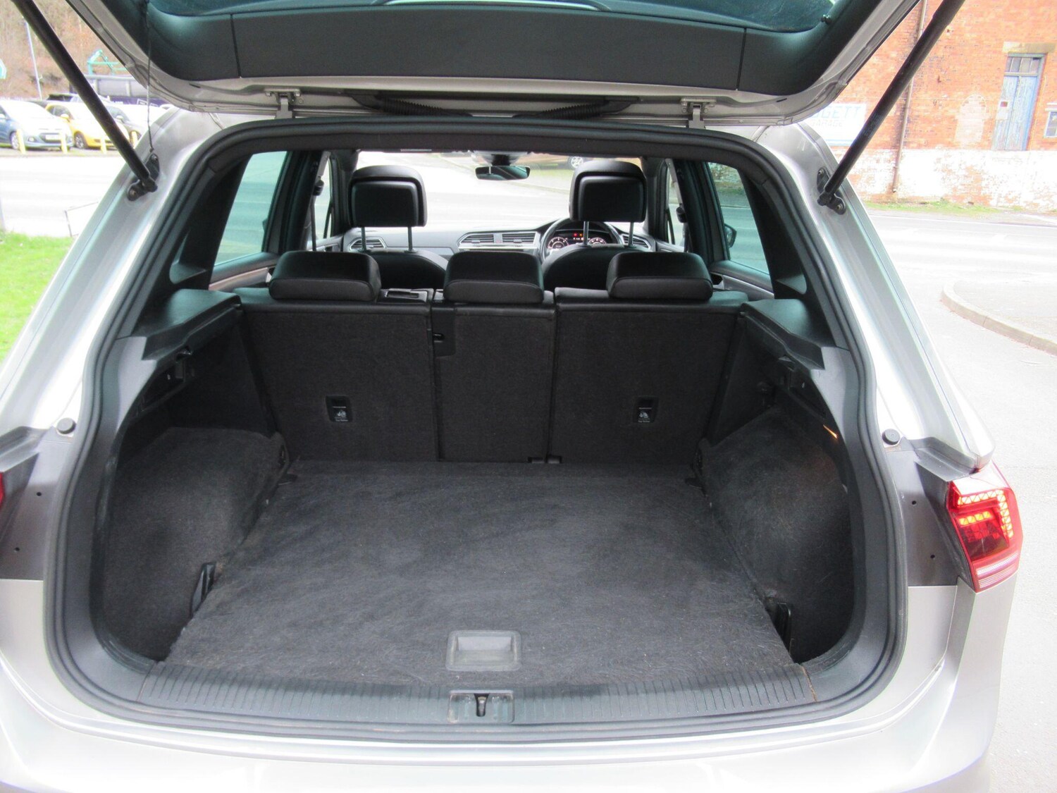 Used Volkswagen Tiguan 2018 for sale - 77840970: Photo 21