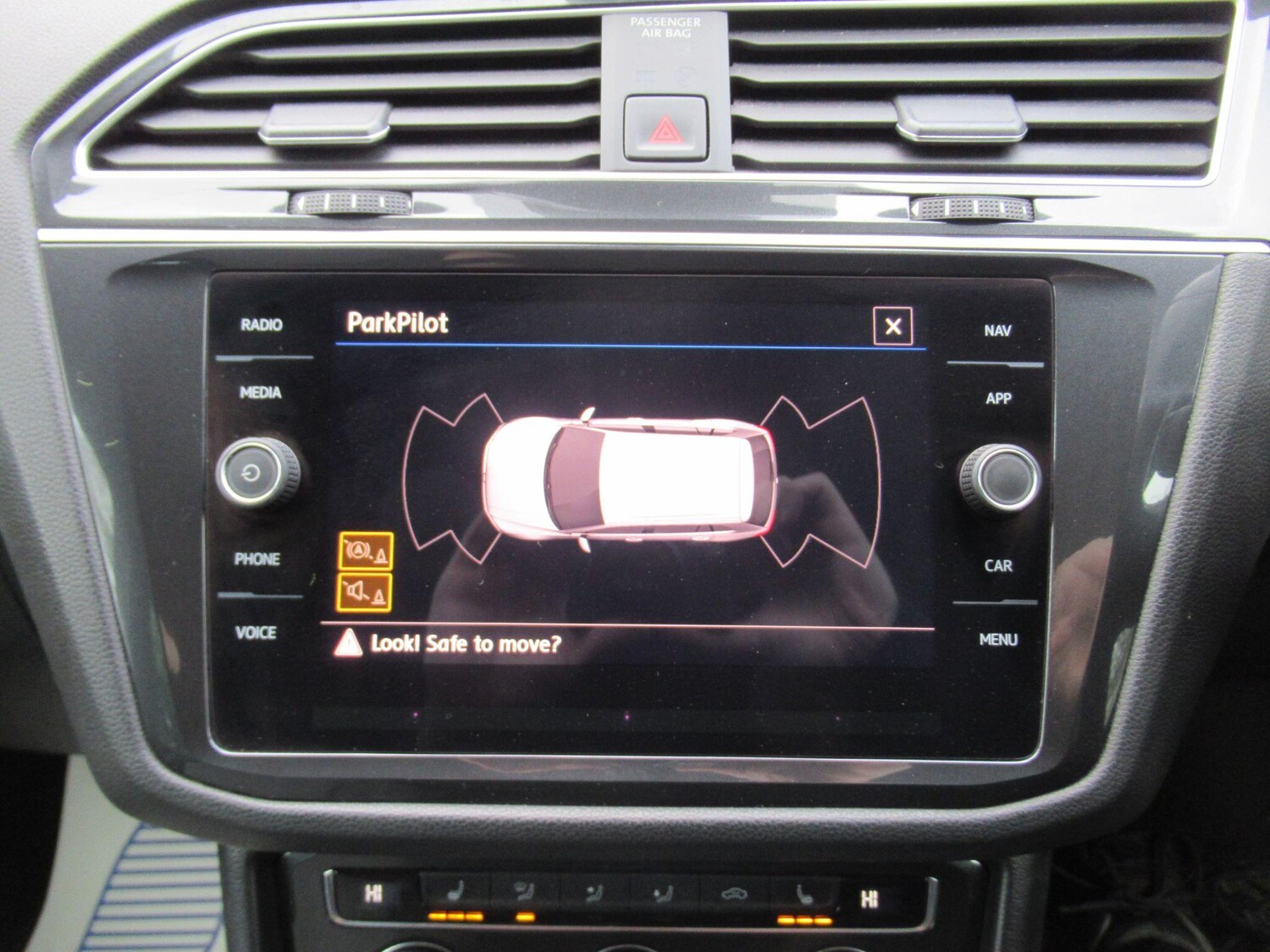 Used Volkswagen Tiguan 2018 for sale - 77840970: Photo 34