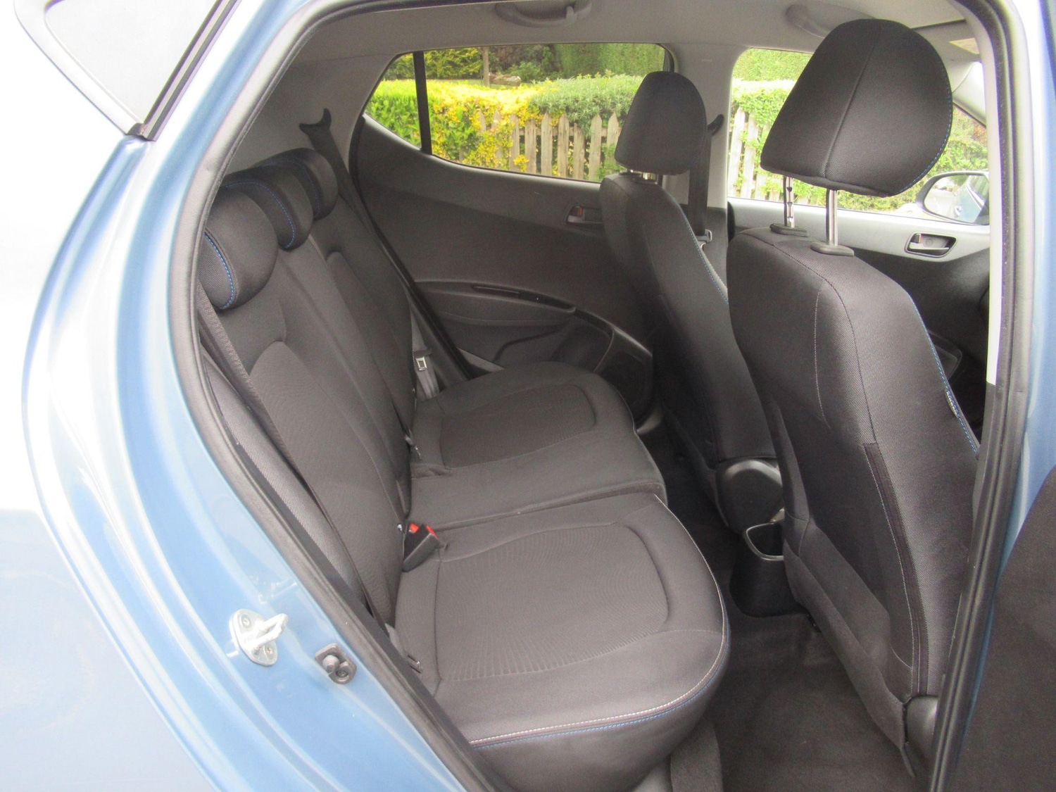 Used Hyundai i10 2016 for sale - 76714540: Photo 18