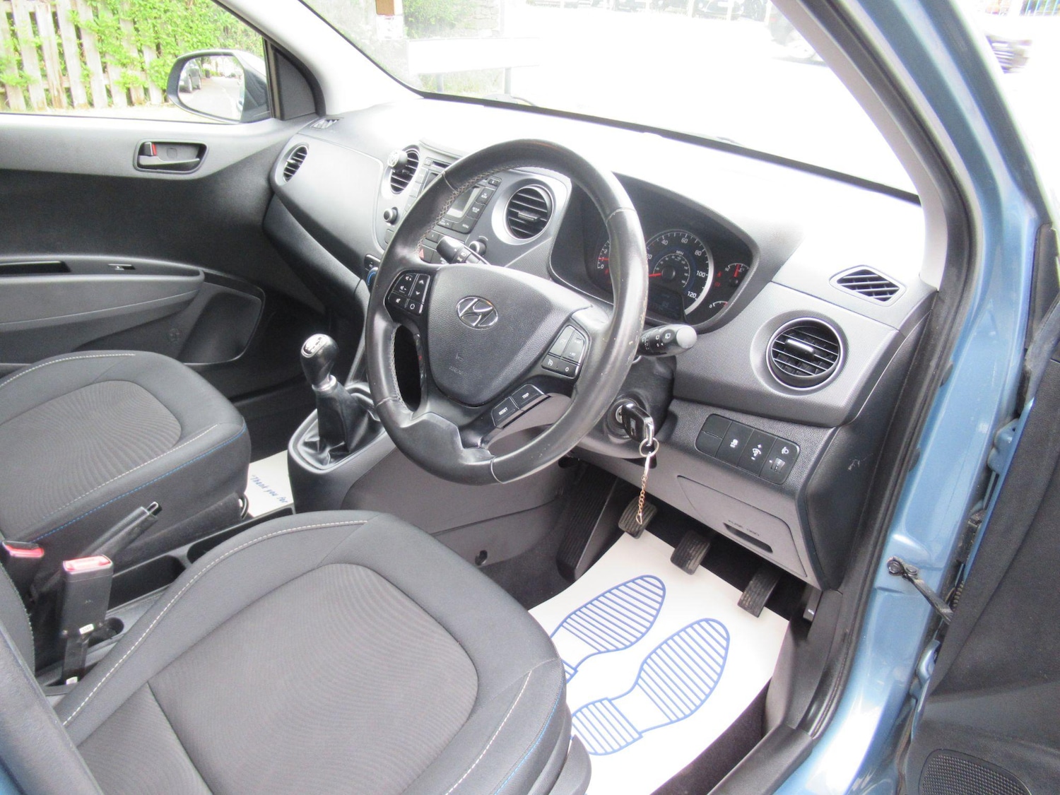 Used Hyundai i10 2016 for sale - 76714540: Photo 20