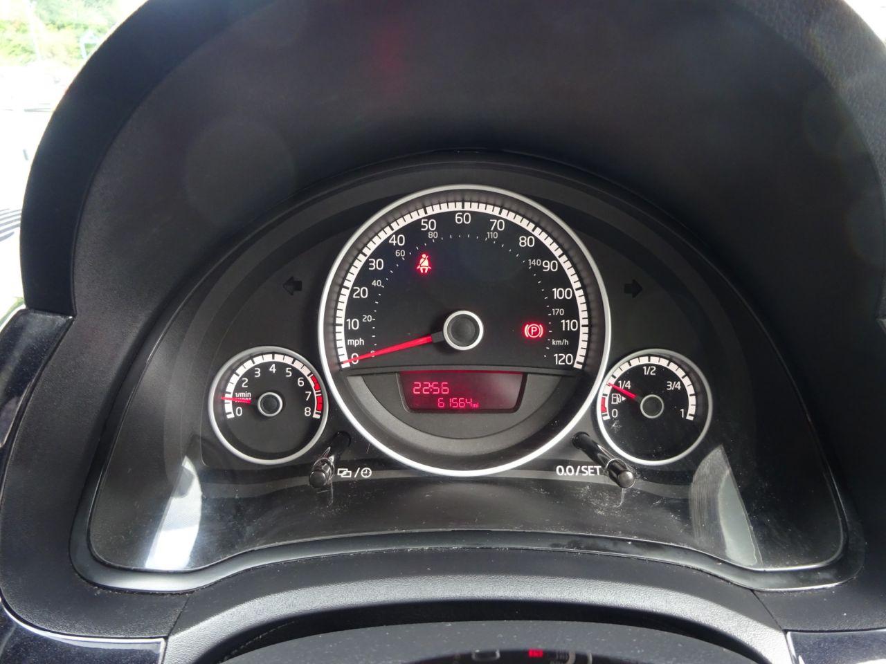 Used Volkswagen up! 2013 for sale - 76994916: Photo 18