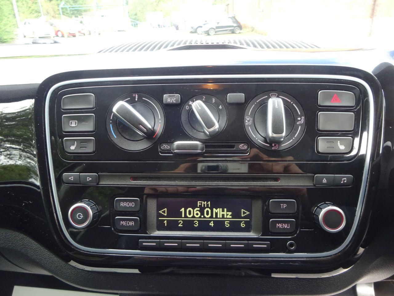 Used Volkswagen up! 2013 for sale - 76994916: Photo 19