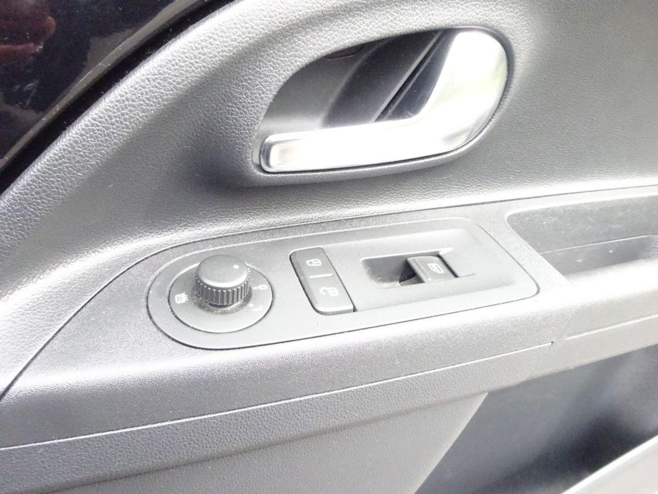 Used Volkswagen up! 2013 for sale - 76994916: Photo 22