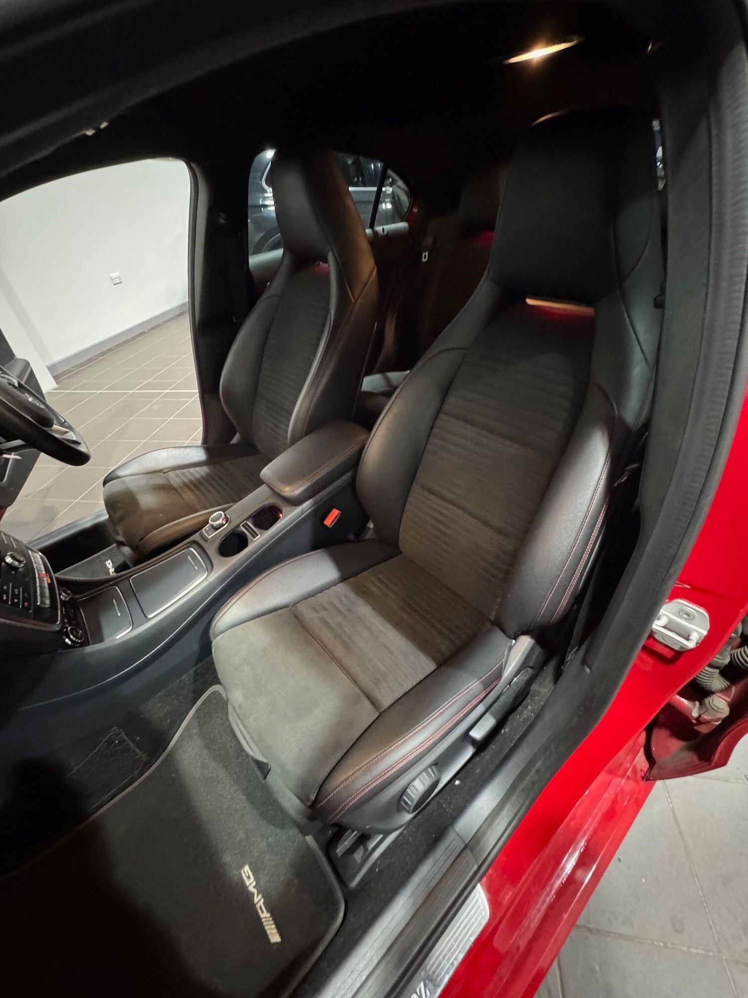 Used Mercedes-Benz A-Class for sale - 76753220: Photo 34