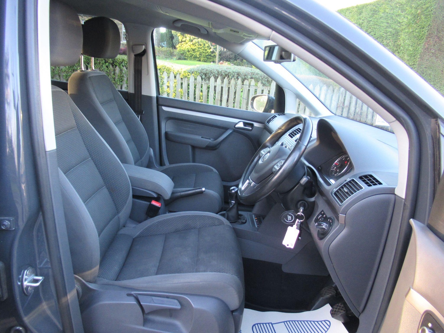 Used Volkswagen Touran 2014 for sale - 77793419: Photo 21