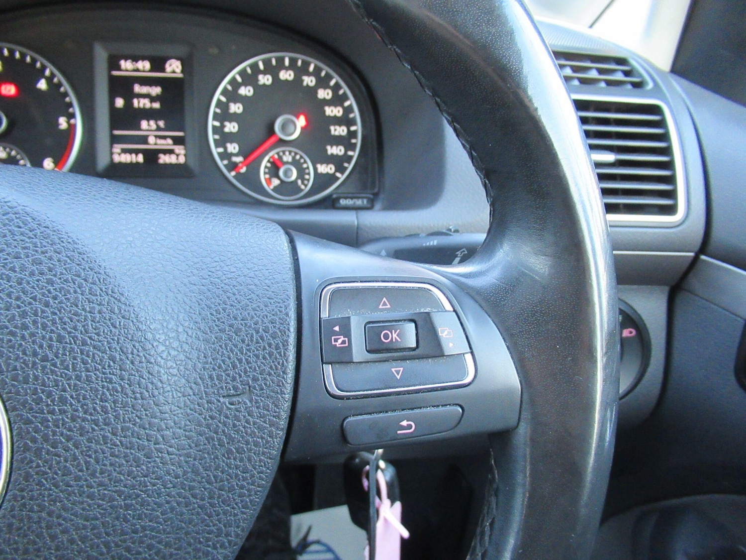 Used Volkswagen Touran 2014 for sale - 77793419: Photo 25