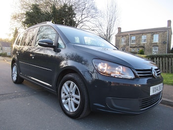 Used Volkswagen Touran 2014 for sale - 77793419: Photo