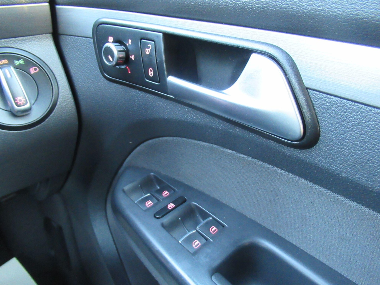 Used Volkswagen Touran 2014 for sale - 77793419: Photo 30