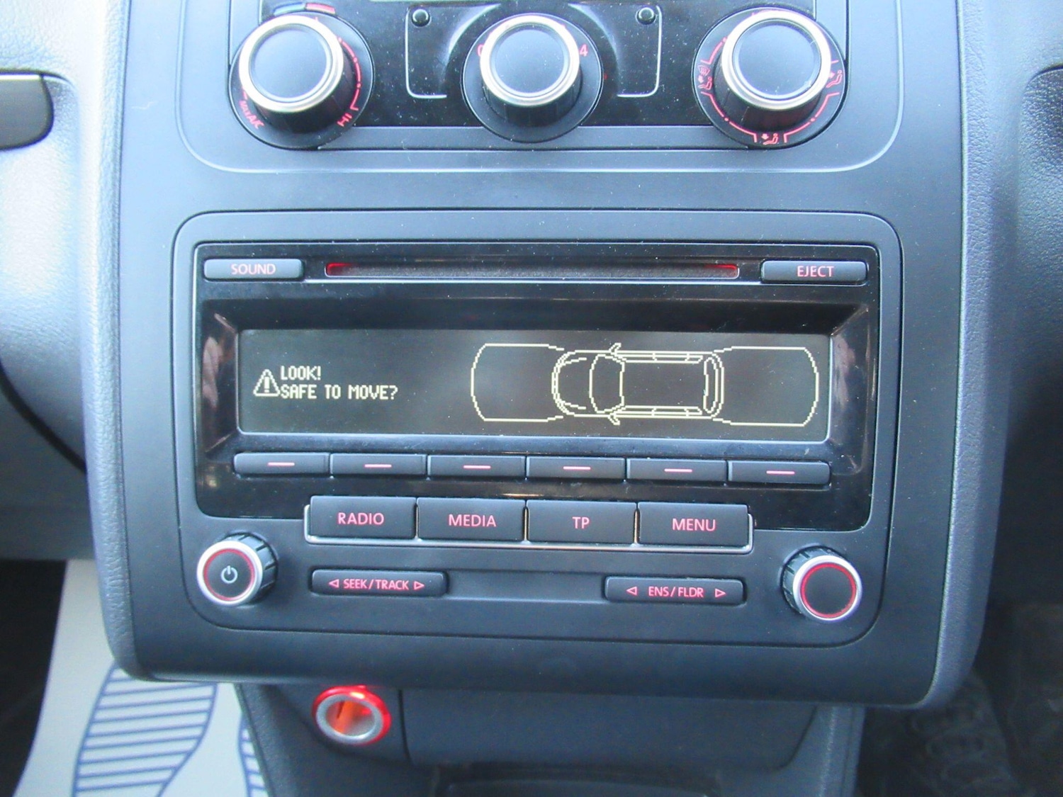 Used Volkswagen Touran 2014 for sale - 77793419: Photo 33