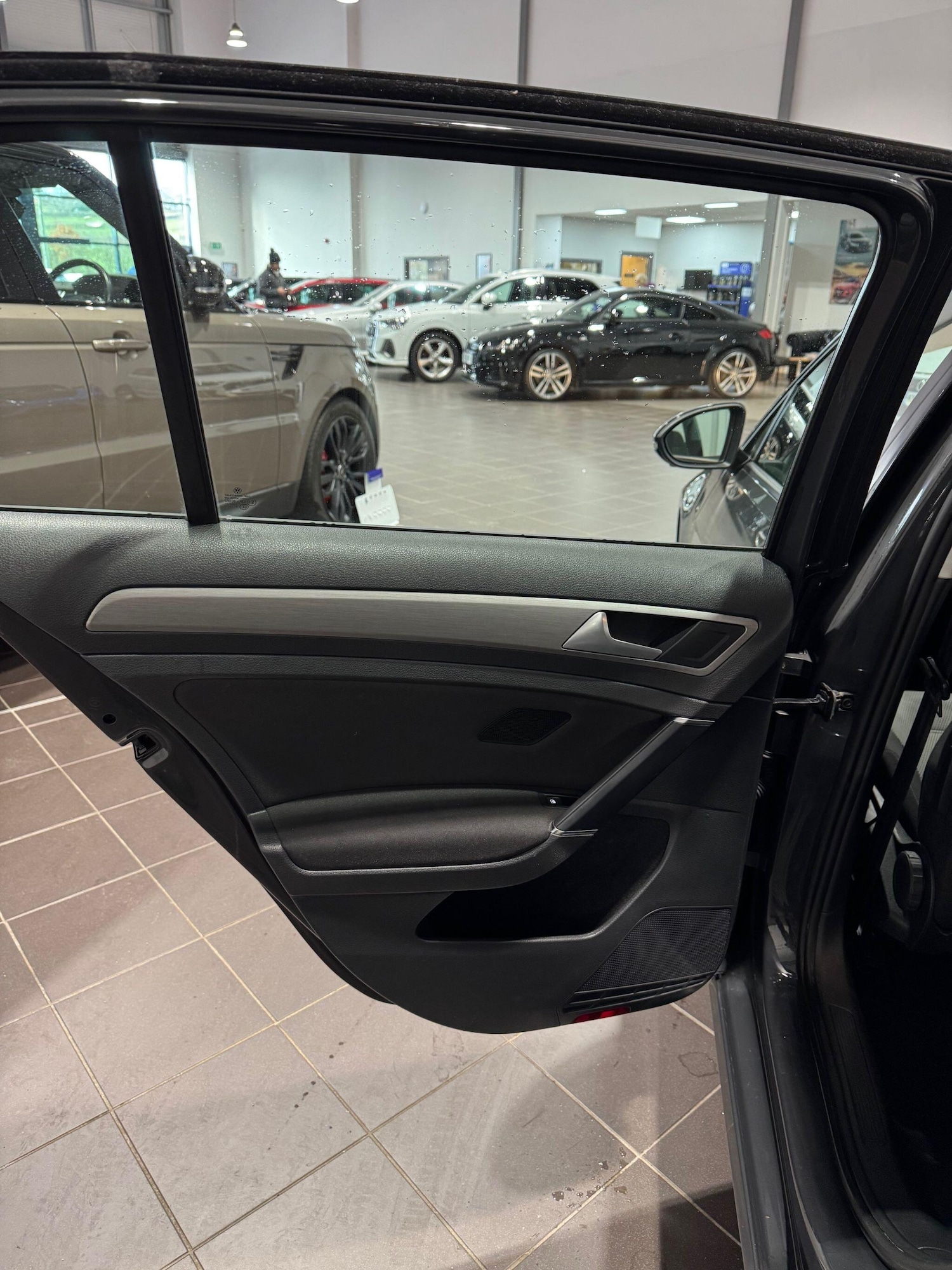 Used Volkswagen Golf 2017 for sale - 76865834: Photo 25