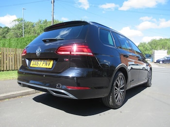 Used Volkswagen Golf 2017 for sale - 78878664: Photo