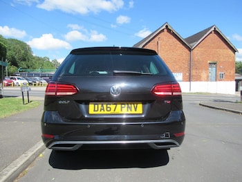 Used Volkswagen Golf 2017 for sale - 78878664: Photo