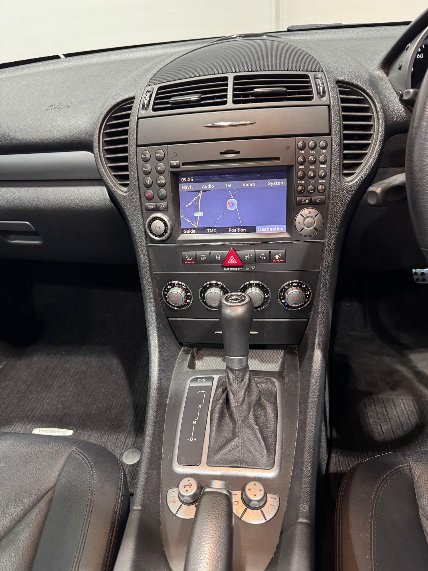 Used Mercedes-Benz SLK 2008 for sale - 76866189: Photo 16