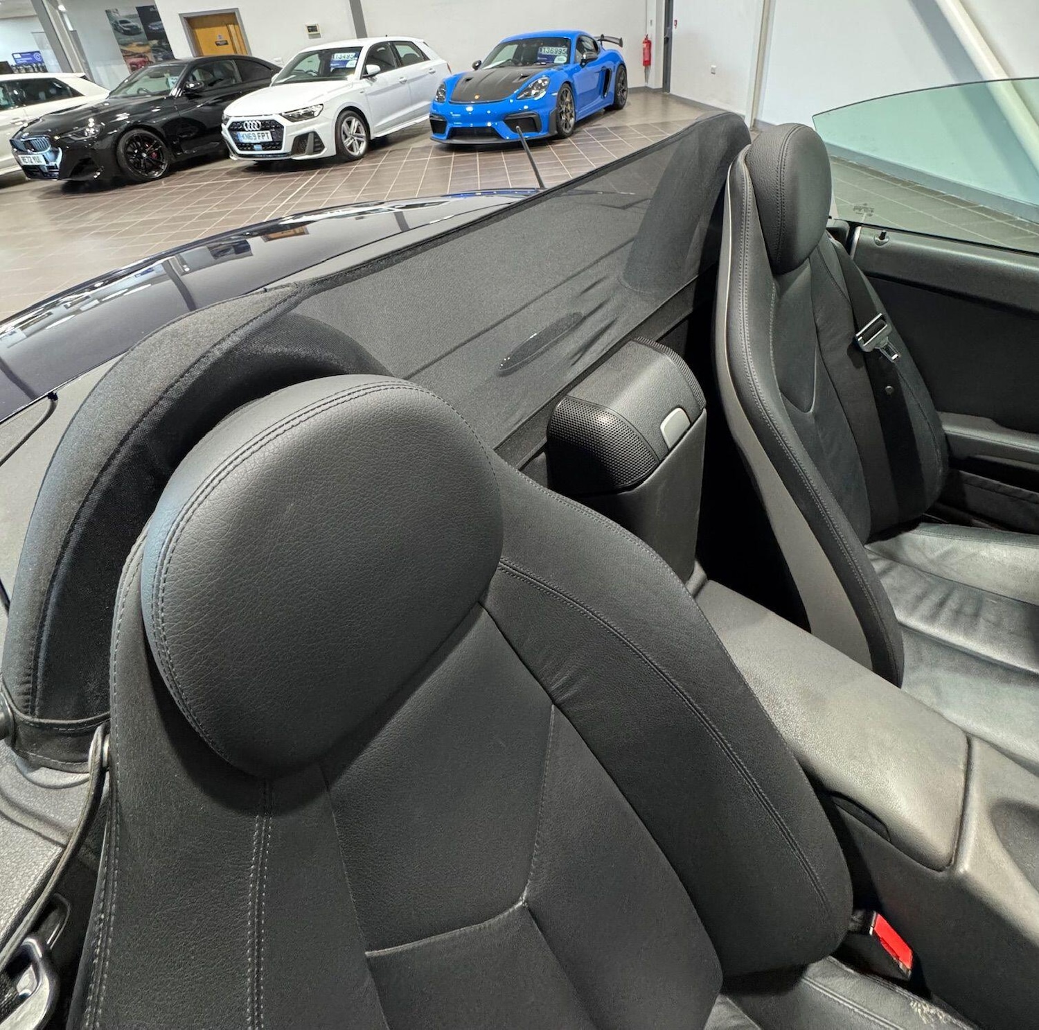 Used Mercedes-Benz SLK 2008 for sale - 76866189: Photo 24