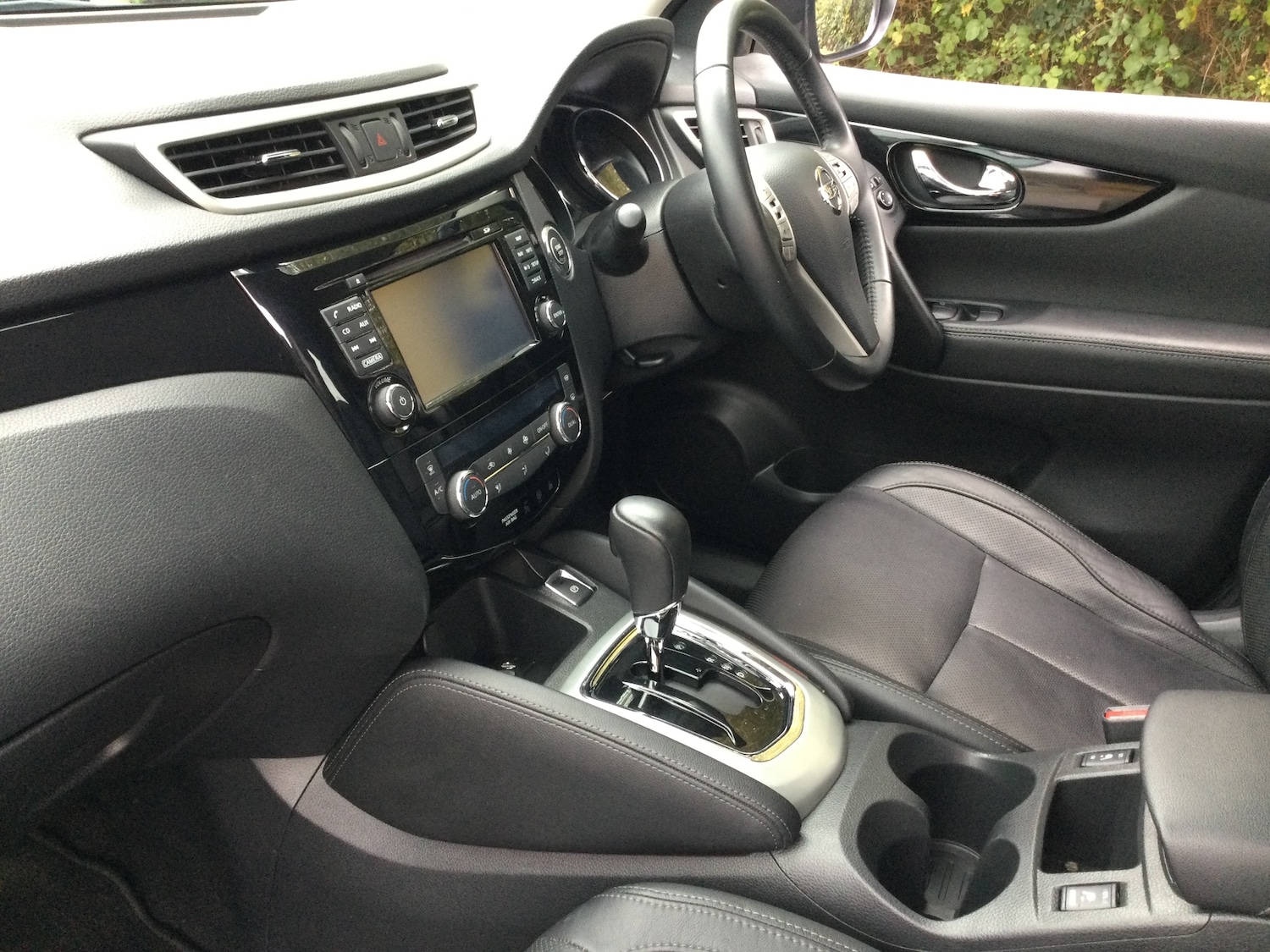 Used Nissan Qashqai 2016 for sale - 76018473: Photo 17