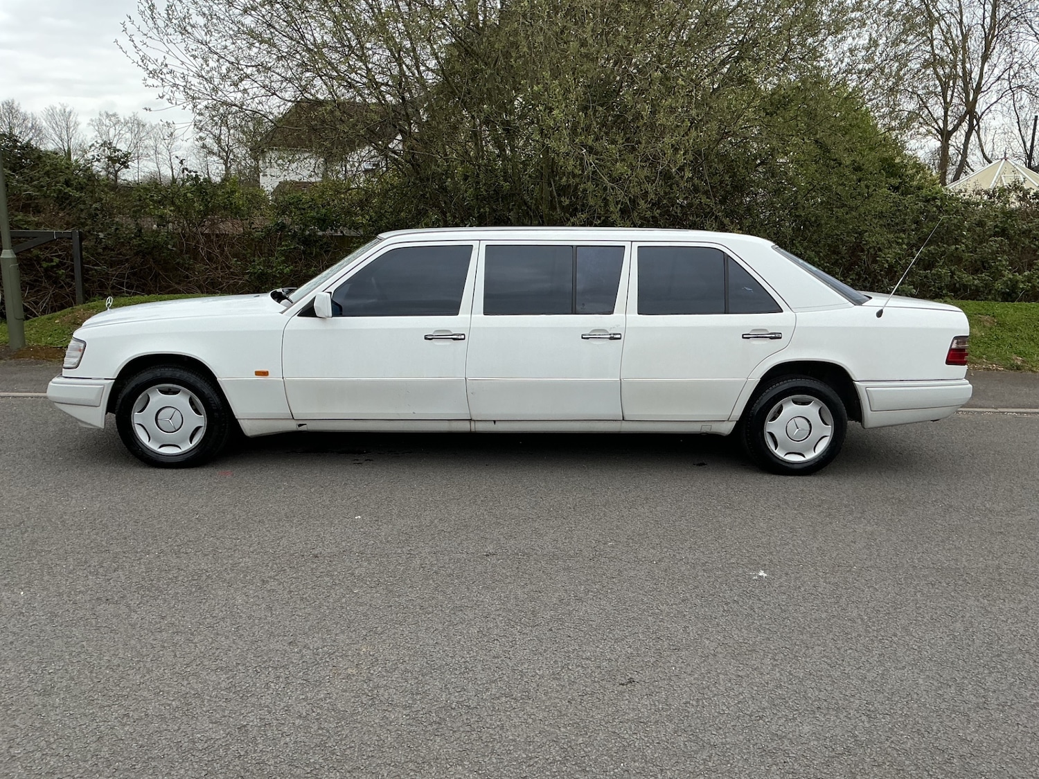 Used Mercedes-Benz E Class 1994 for sale - 78118497: Photo 17